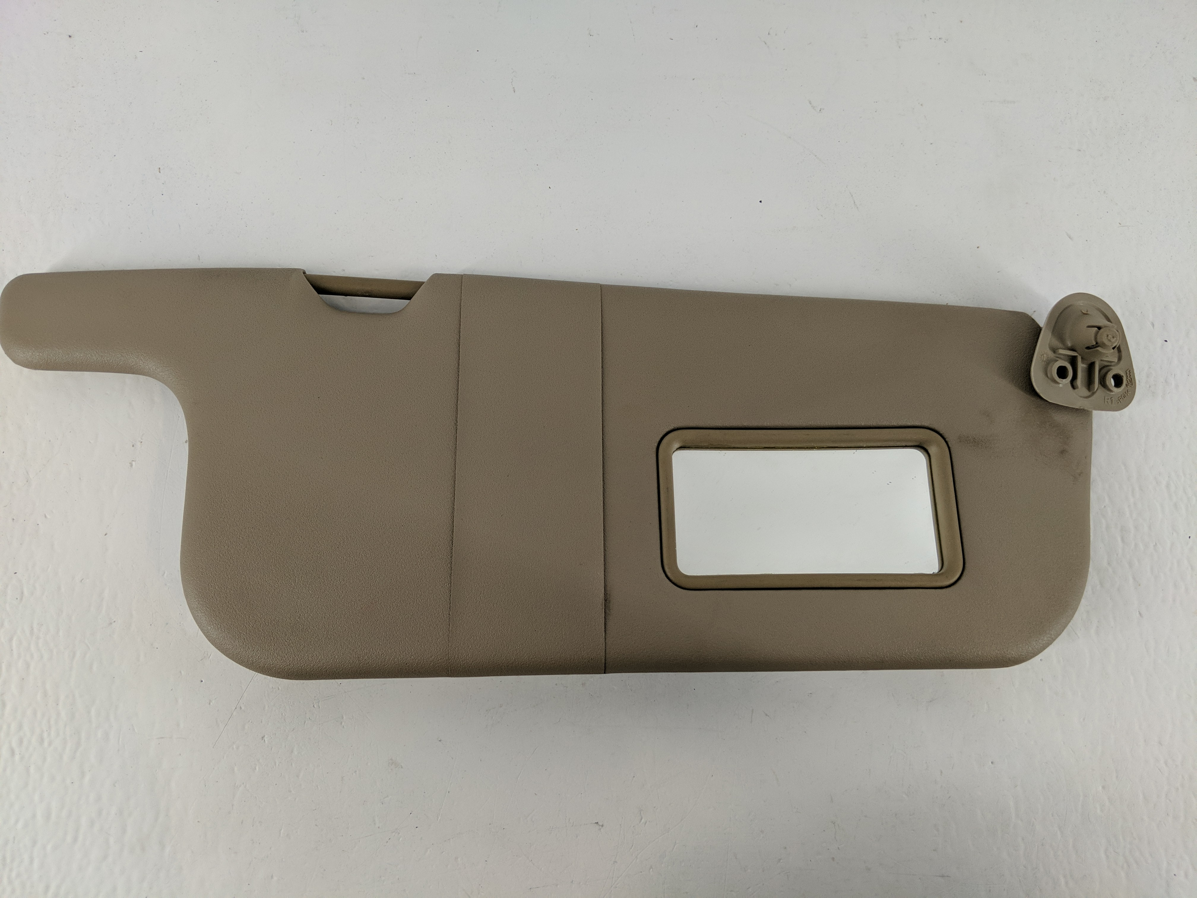 2000-2002 Toyota Corolla Passenger Sun Visor Mirror Right Sunvisor 1096338 - Oemusedautoparts1.com