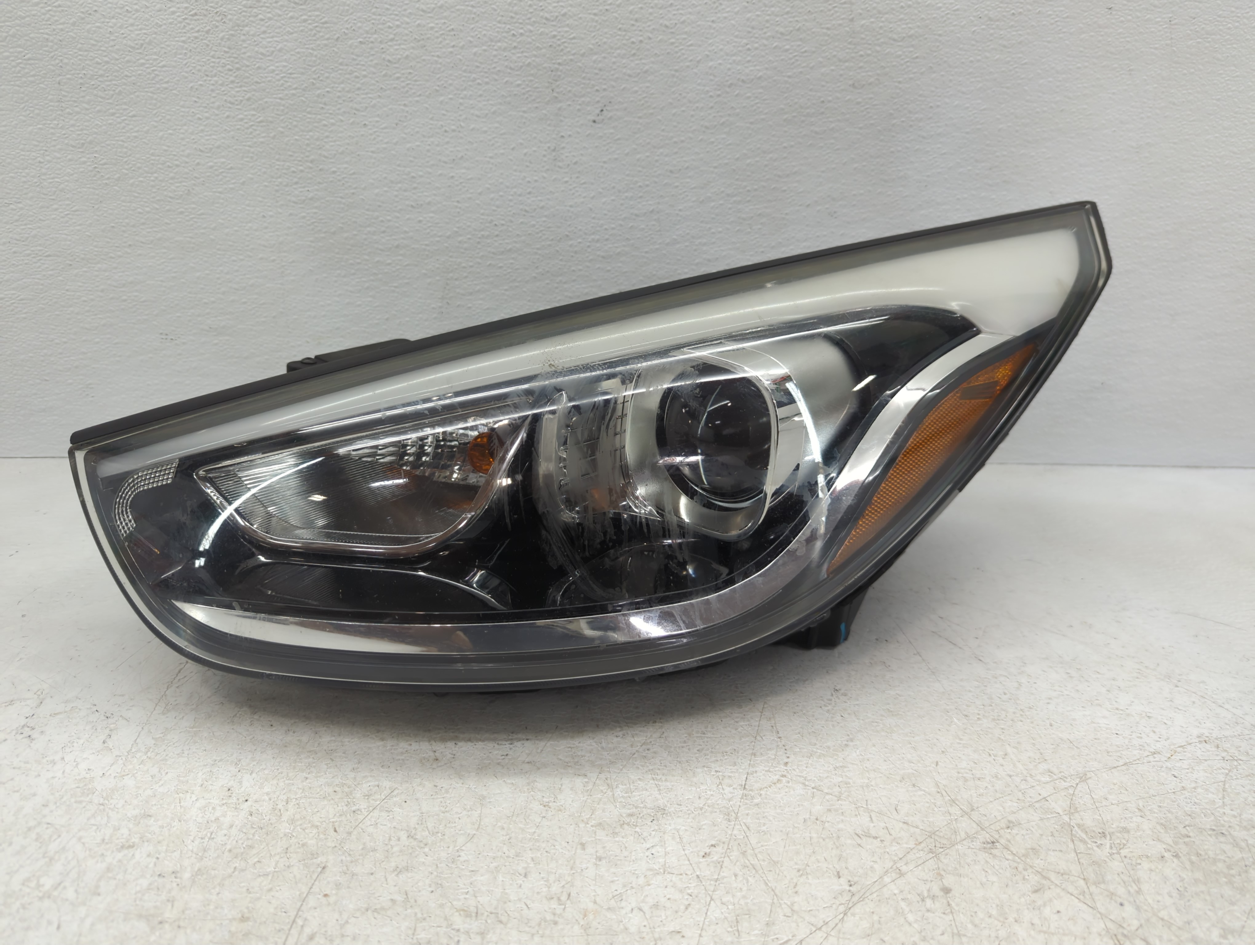 2014-2017 Hyundai Tucson Driver Left Oem Head Light Headlight Lamp 1096355 - Oemusedautoparts1.com