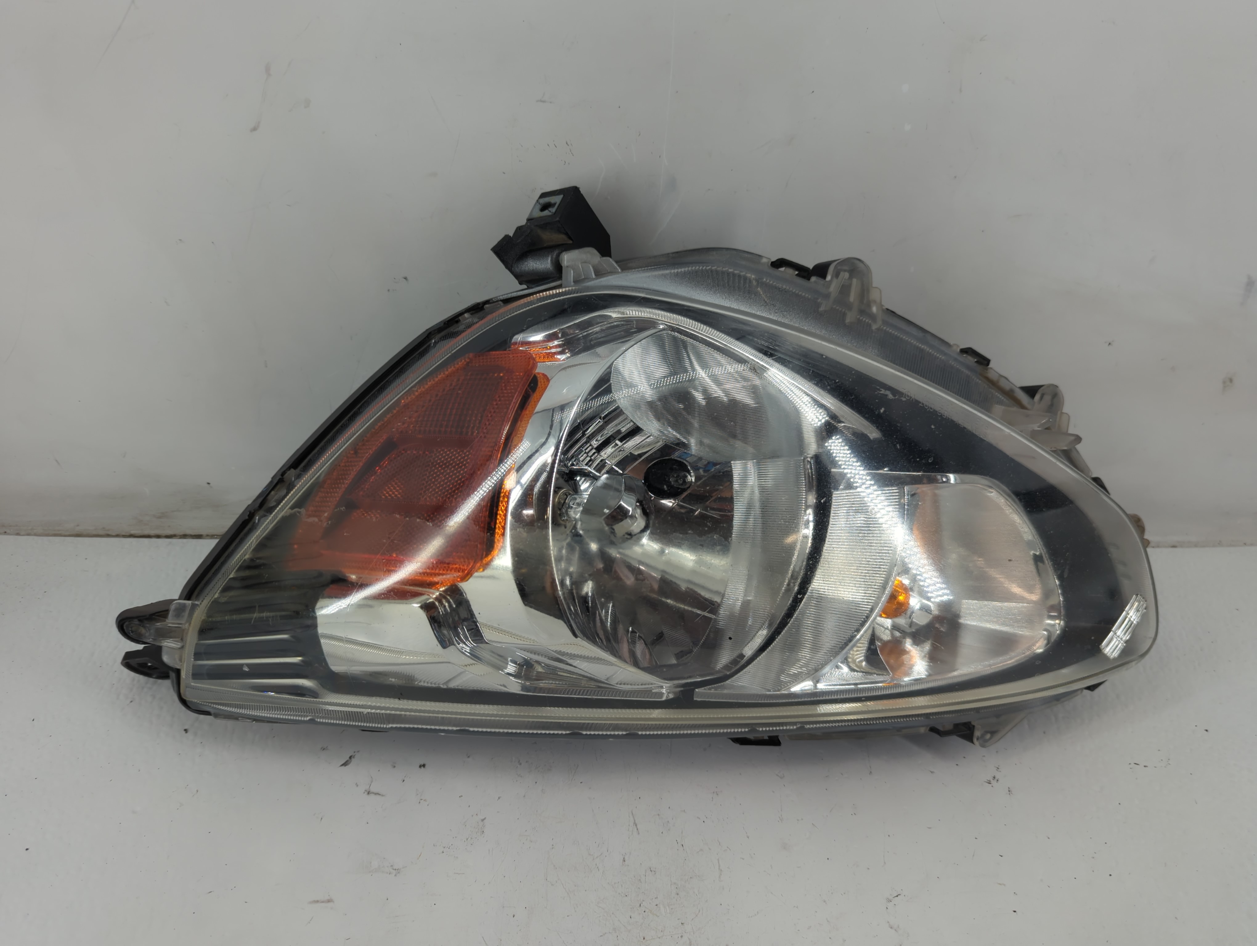 2014-2020 Mitsubishi Mirage Driver Left Oem Head Light Headlight Lamp 1096360 - Oemusedautoparts1.com