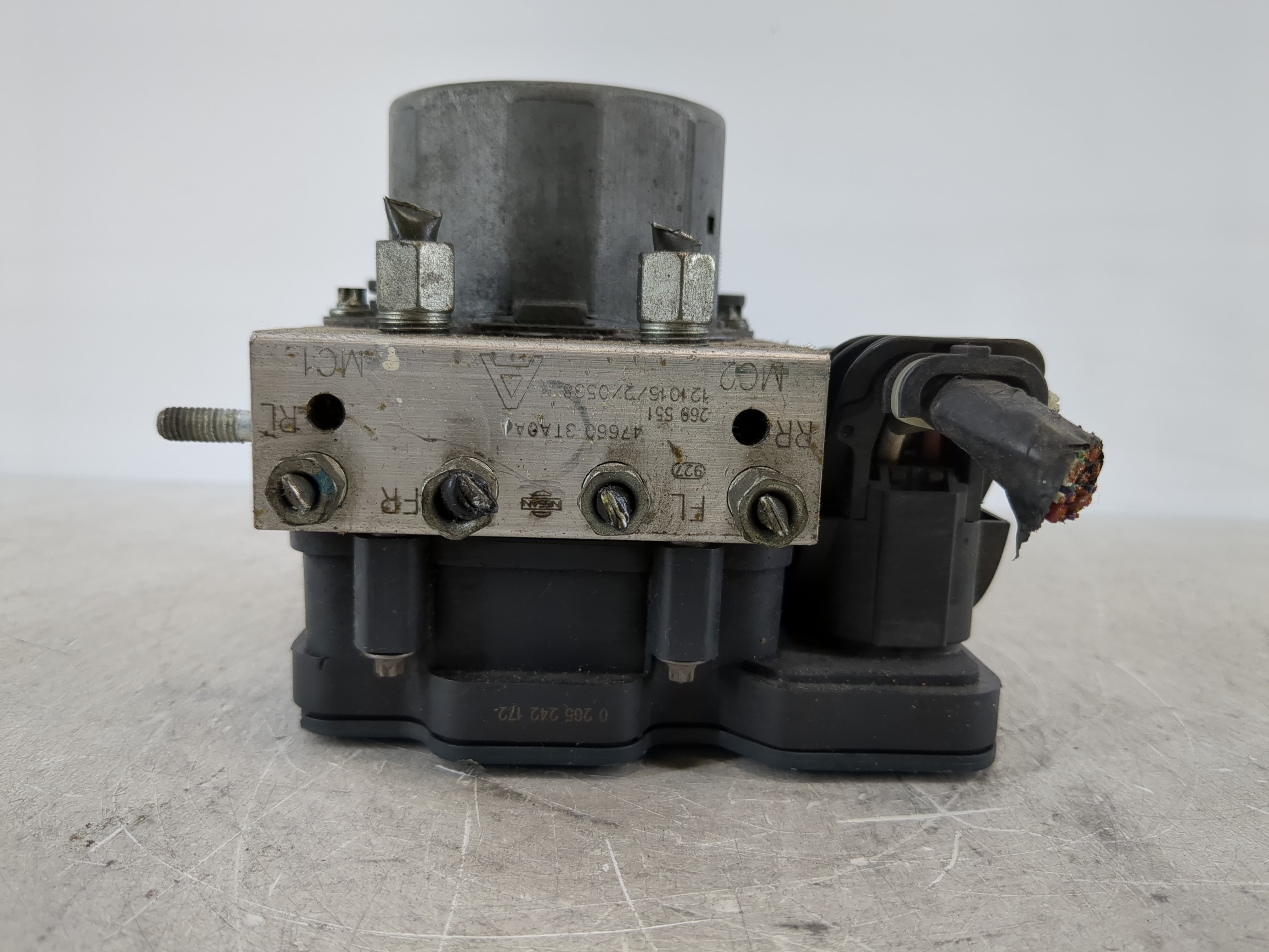 2013-2015 Nissan Altima Abs Pump Control Module 1096370 - Oemusedautoparts1.com