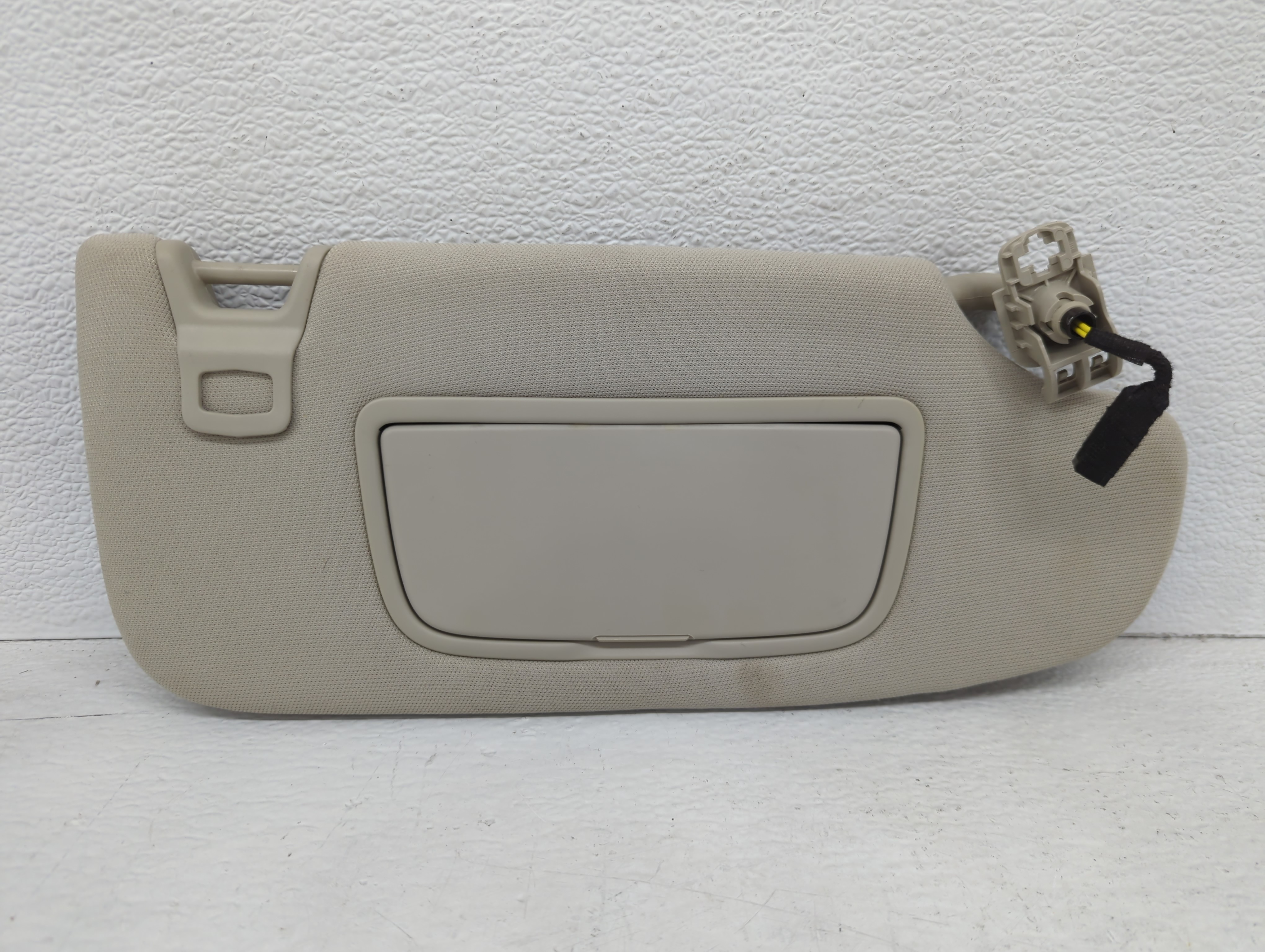 2017-2020 Ford Fusion Passenger Sun Visor Mirror Right Sunvisor Grey 1096417 - Oemusedautoparts1.com