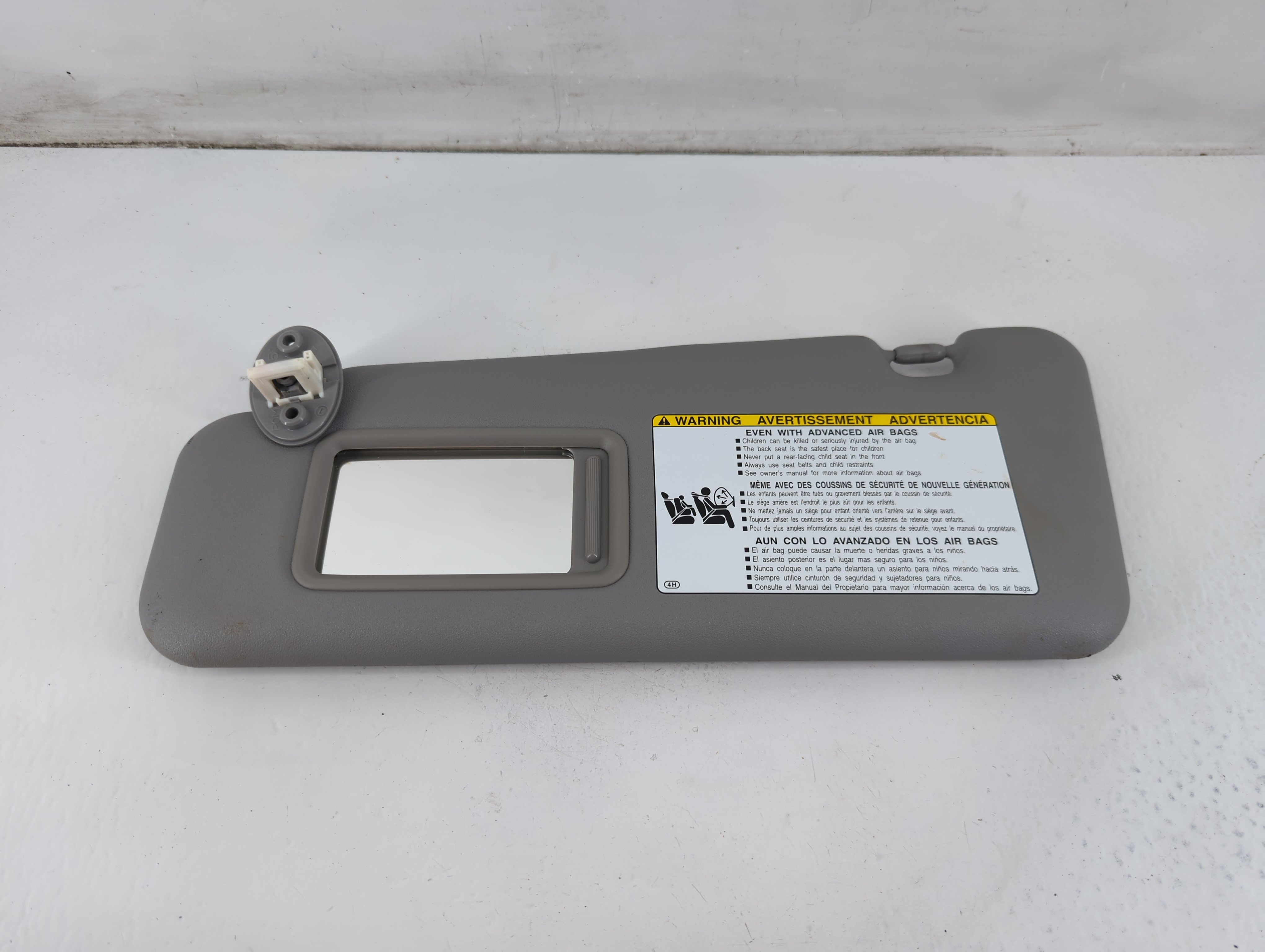 2008-2013 Toyota Highlander Driver Sun Visor Mirror Left Sunvisor Grey 1096428 - Oemusedautoparts1.com