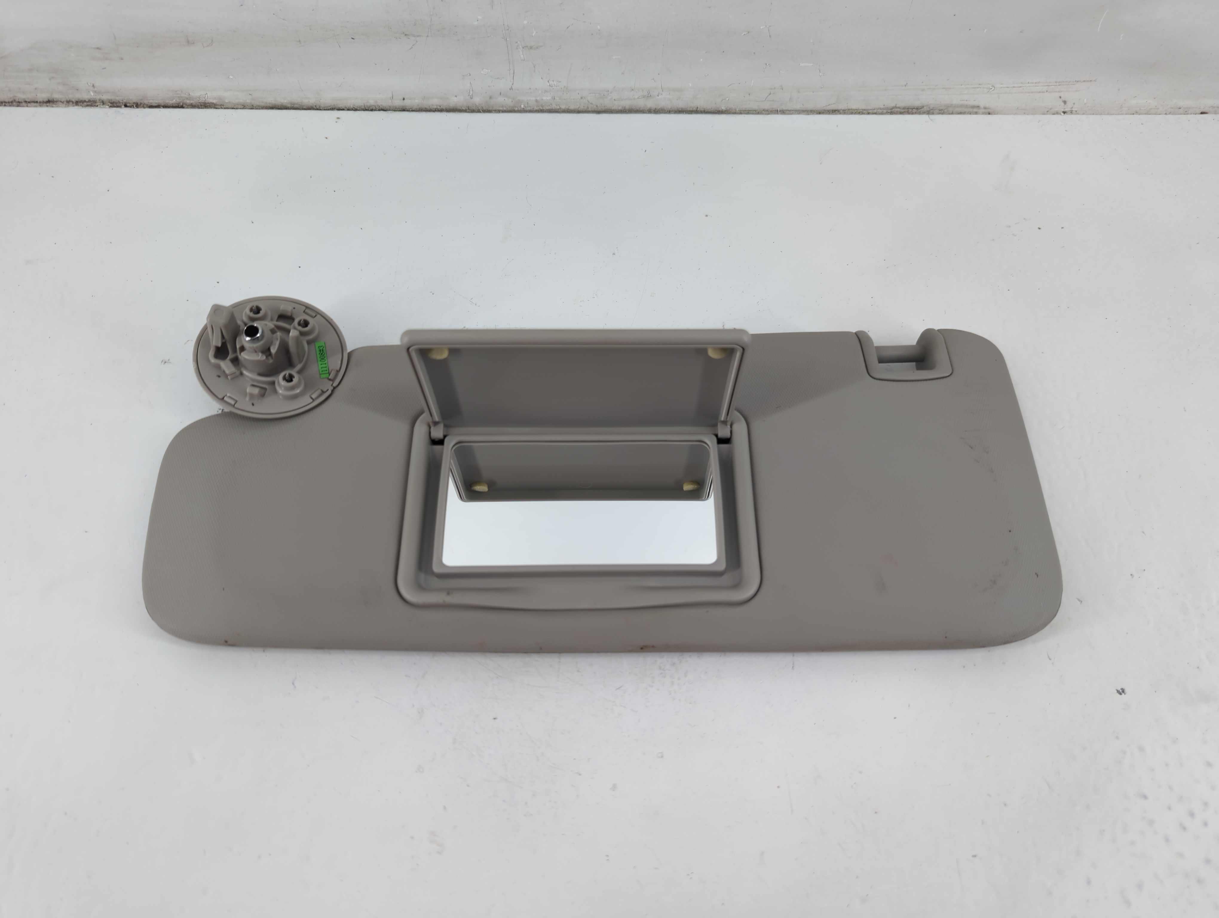2011-2016 Chevrolet Cruze Driver Sun Visor Mirror Left Sunvisor Gray 1096433 - Oemusedautoparts1.com