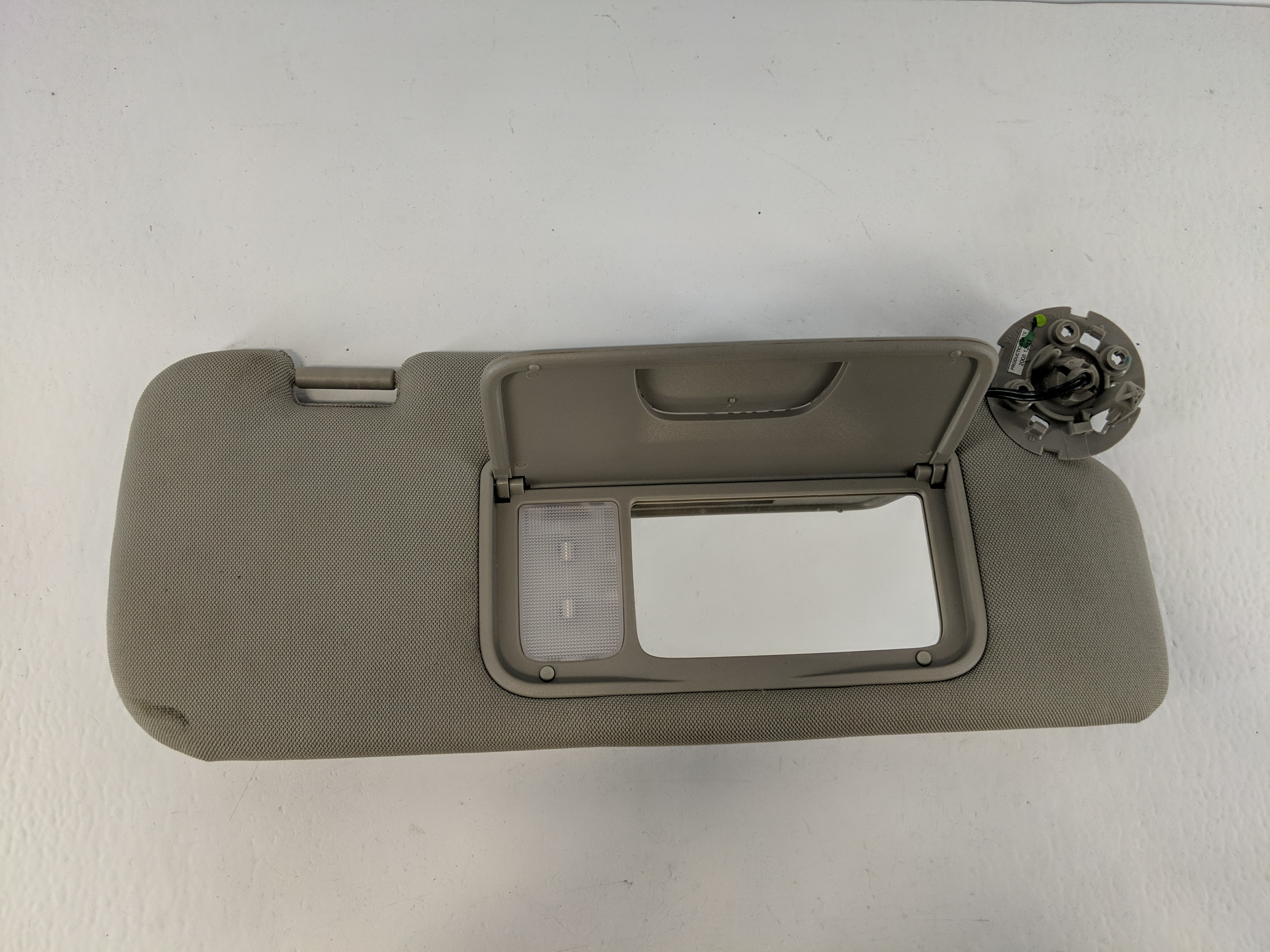 2008-2010 Saturn Vue Passenger Sun Visor Mirror Right Sunvisor Grey 1096445 - Oemusedautoparts1.com