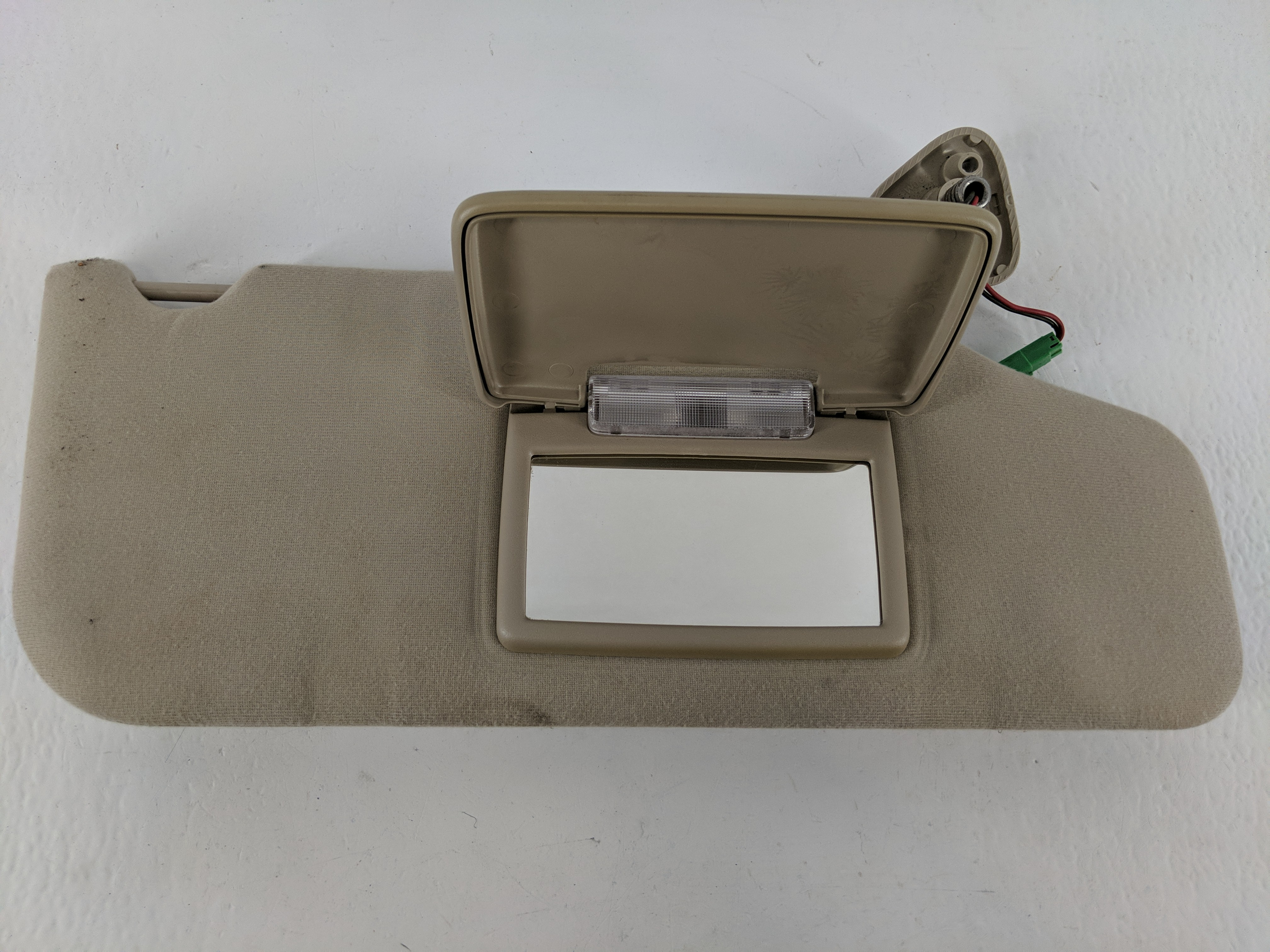 Picture of 2008-2009 Ford Taurus Passenger Sun Visor Mirror Right Sunvisor Beige 1096522