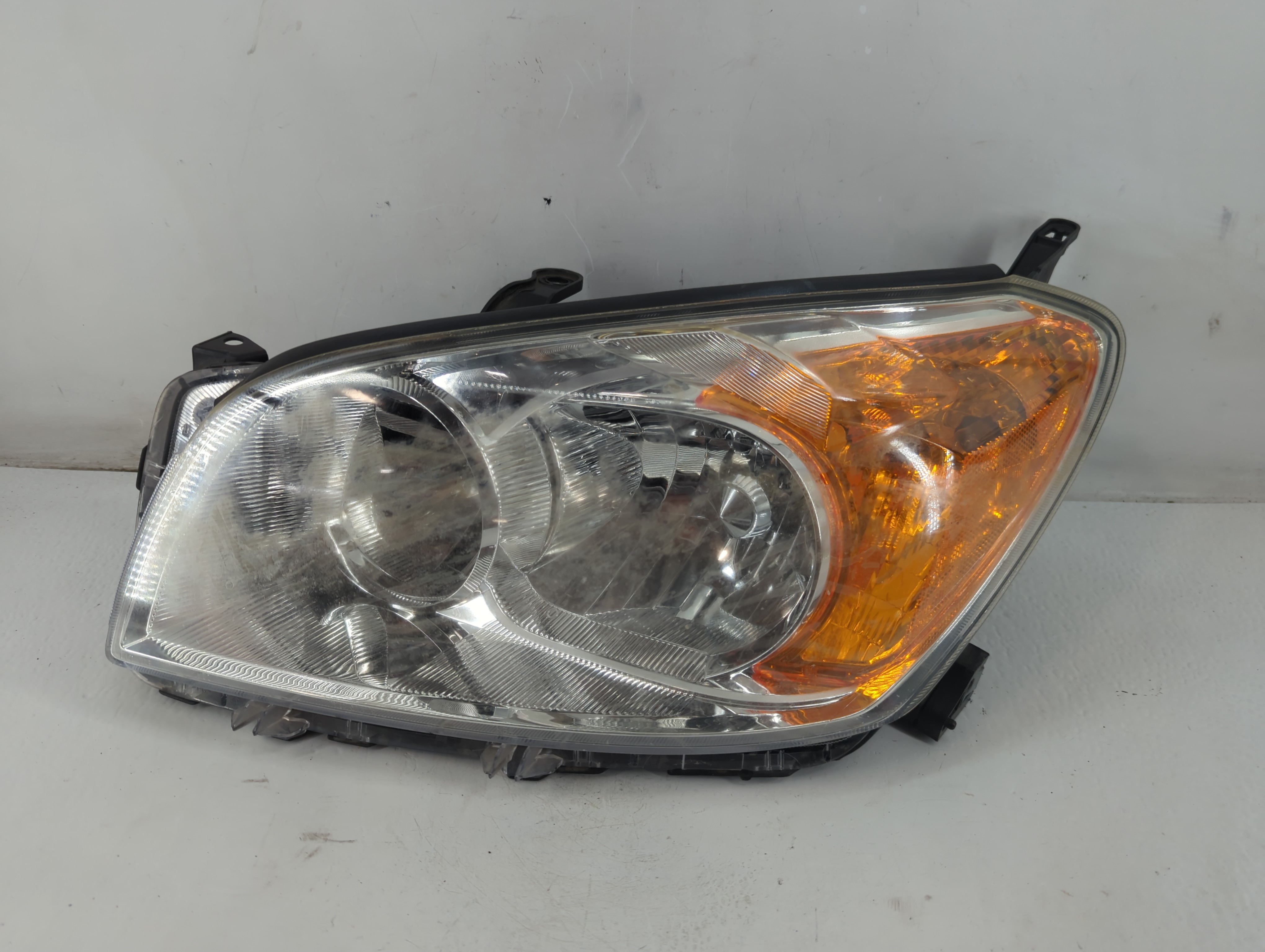 2009-2012 Toyota Rav4 Driver Left Oem Head Light Headlight Lamp 1096525 - Oemusedautoparts1.com