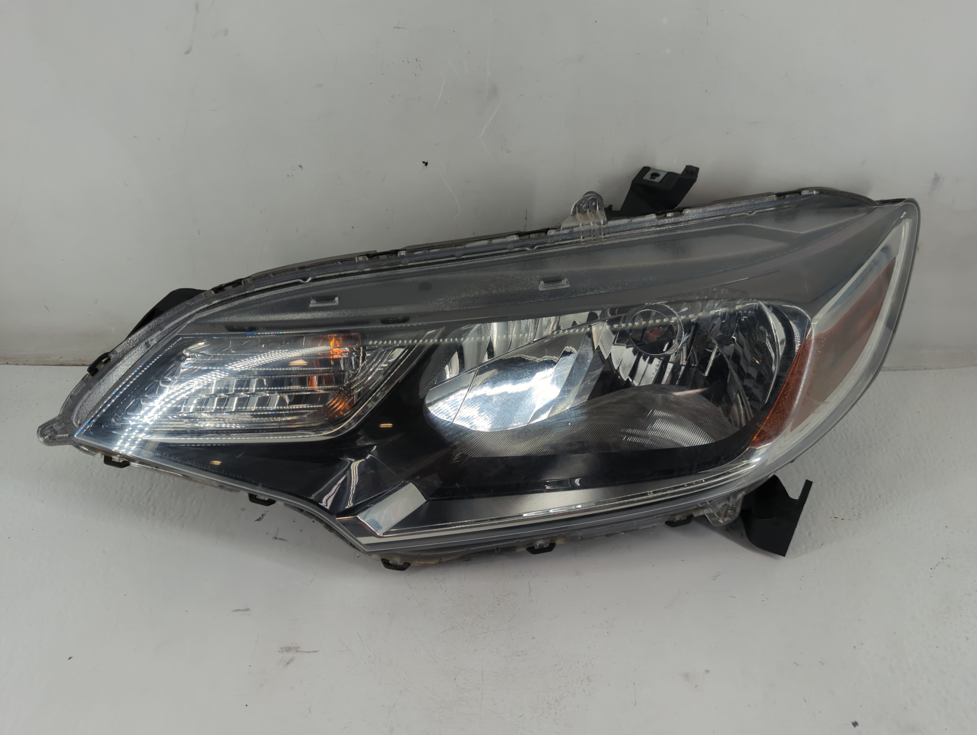 Picture of 2018-2020 Honda Fit Driver Left Oem Head Light Headlight Lamp 1096528