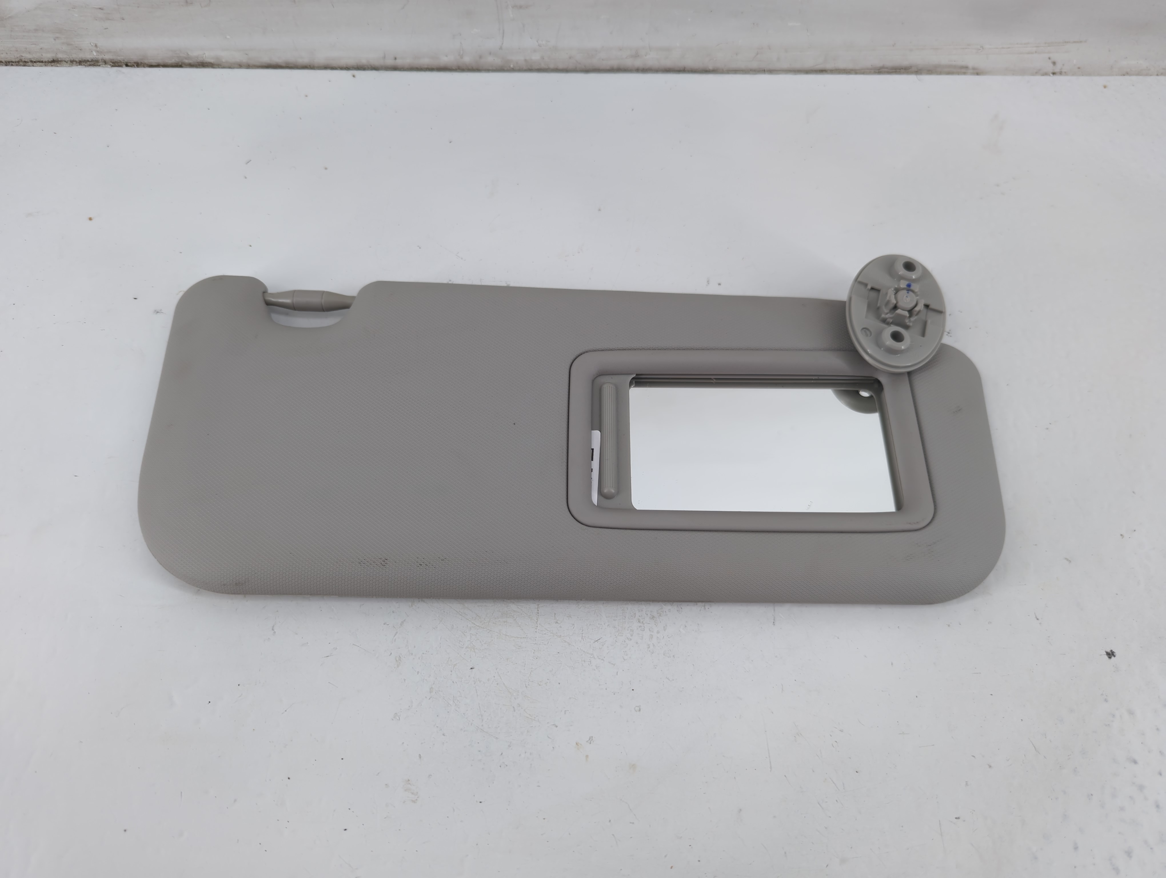 2014-2016 Toyota Corolla Passenger Sun Visor Mirror Right Sunvisor Grey 1096546 - Oemusedautoparts1.com