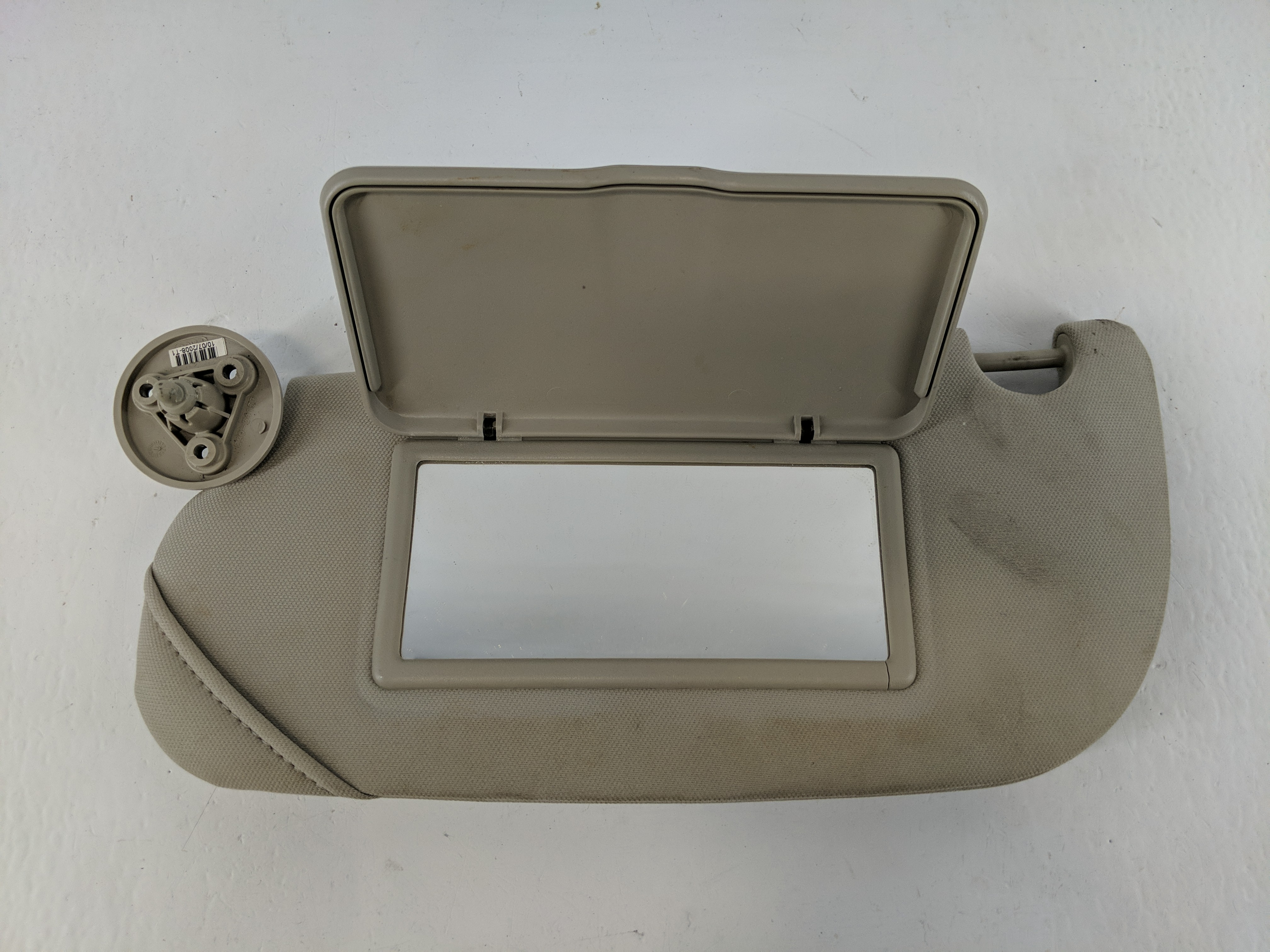 2005-2010 Chevrolet Cobalt Driver Sun Visor Mirror Left Sunvisor Grey 1096579 - Oemusedautoparts1.com
