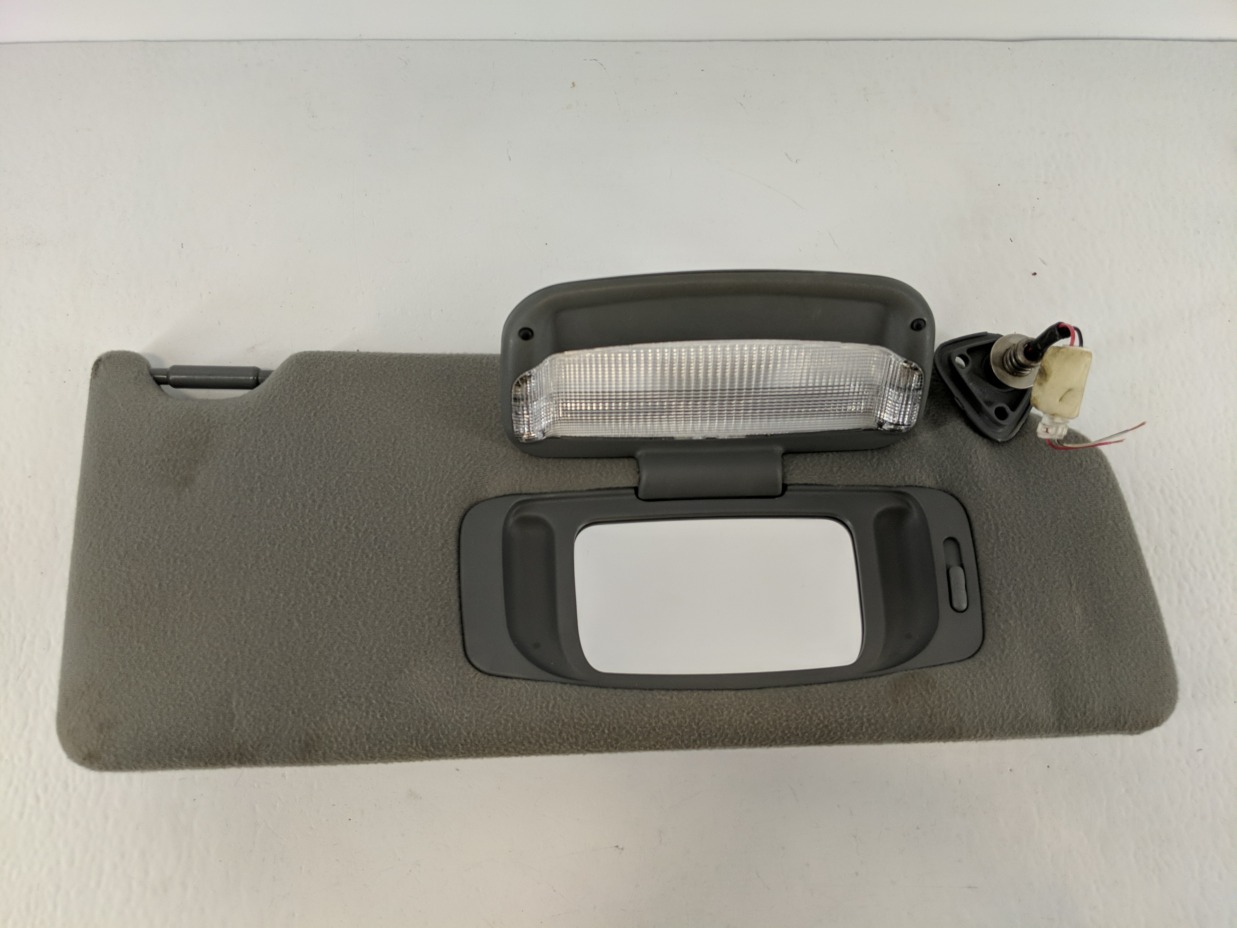 Picture of 2010-2017 Gmc Terrain Passenger Sun Visor Mirror Right Sunvisor 1096597