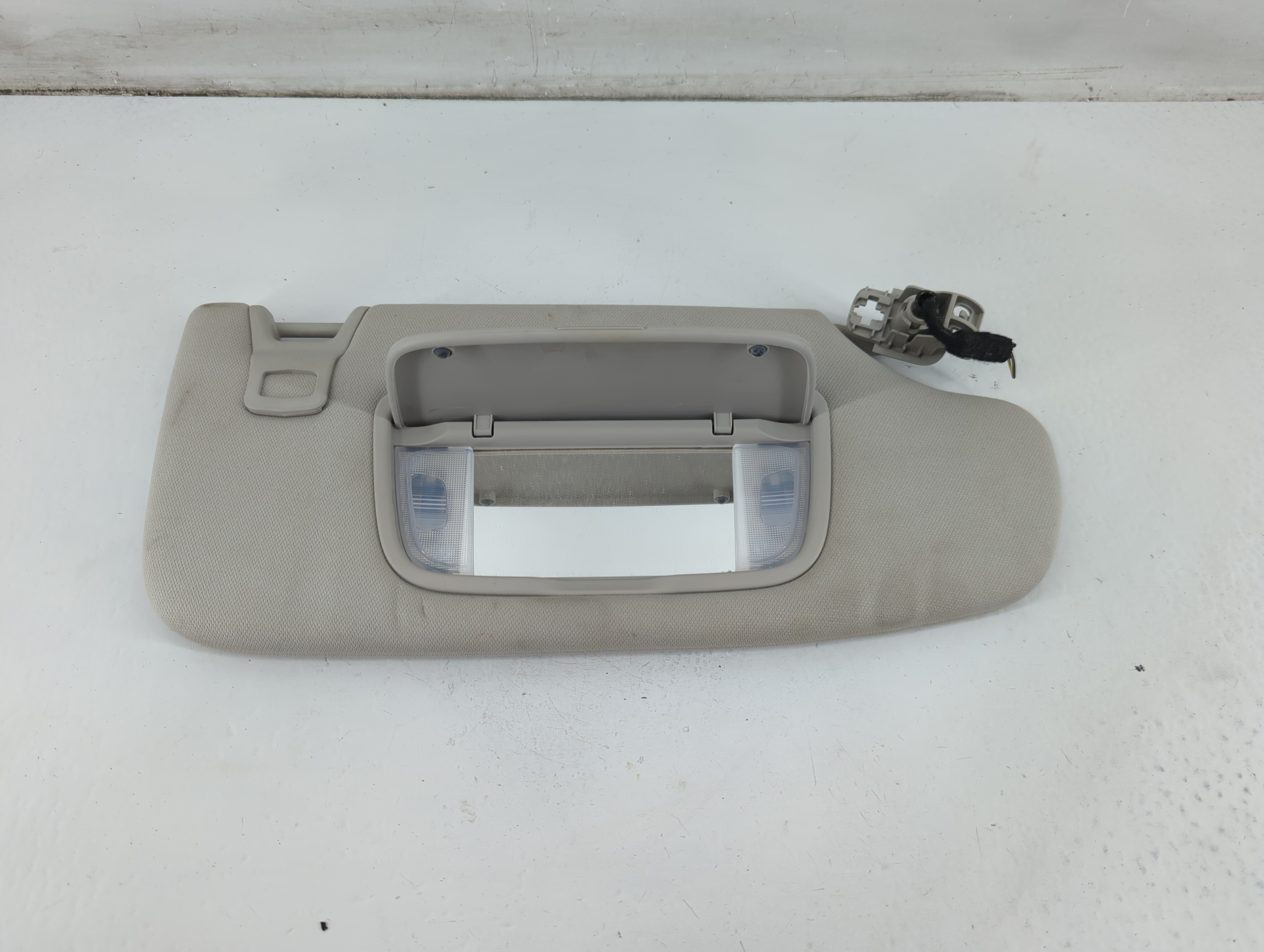 Picture of 2013-2014 Ford Fusion Passenger Sun Visor Mirror Right Sunvisor Gray 1096609