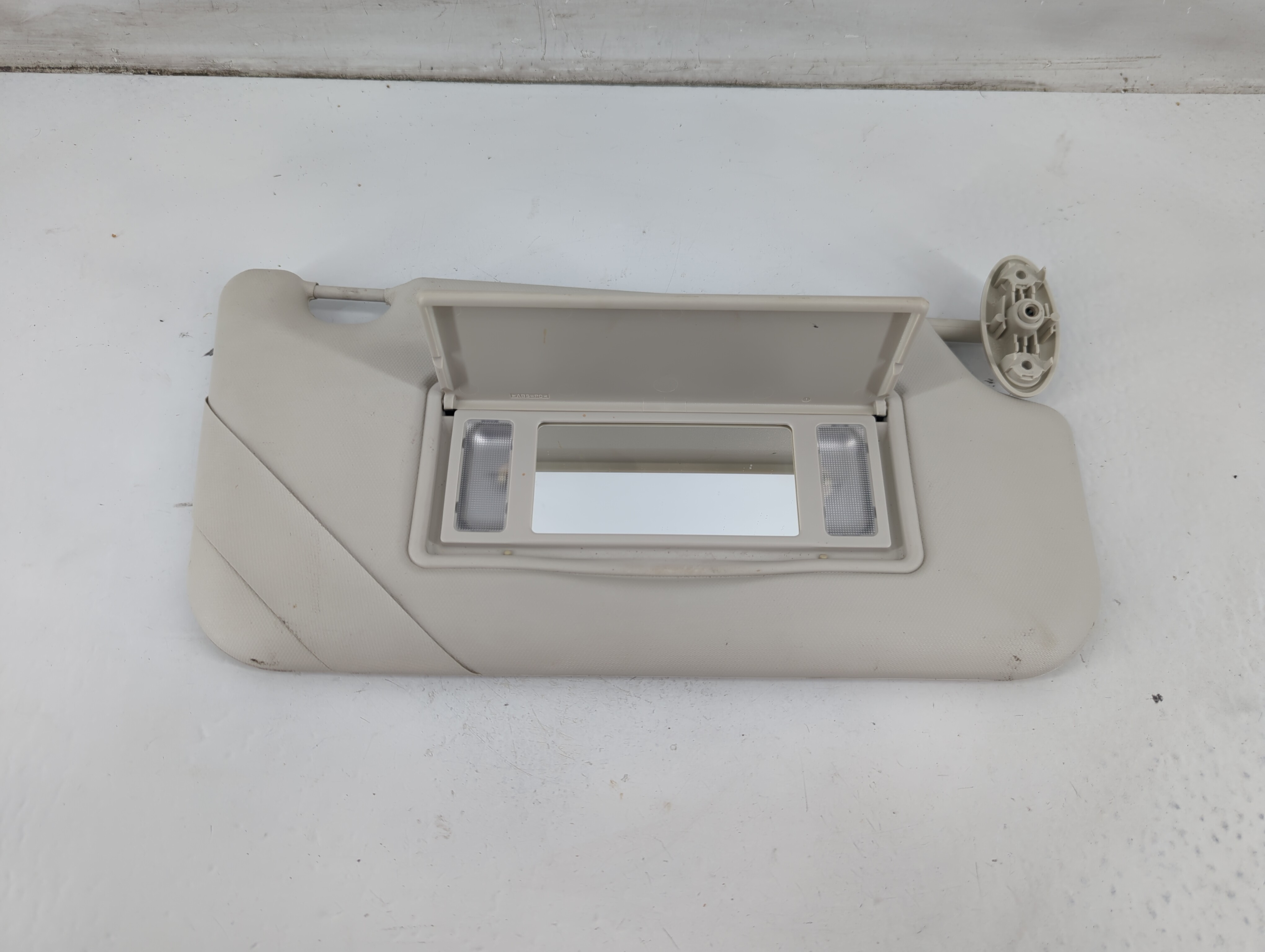 Picture of 2013-2018 Ford C-max Passenger Sun Visor Mirror Right Sunvisor Ivory 1096610