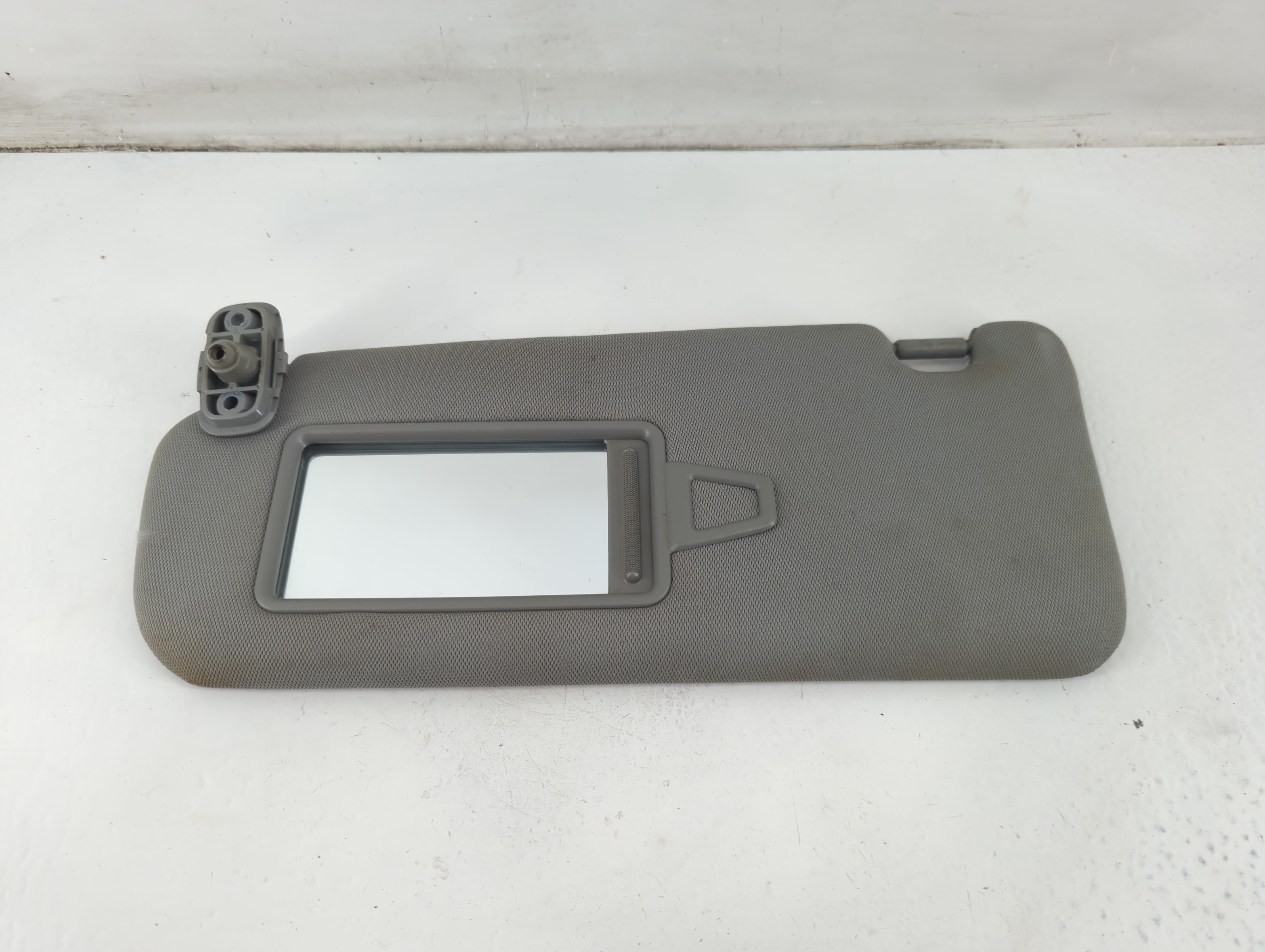 2011-2015 Kia Sorento Driver Sun Visor Mirror Left Sunvisor Gray 1096673 - Oemusedautoparts1.com