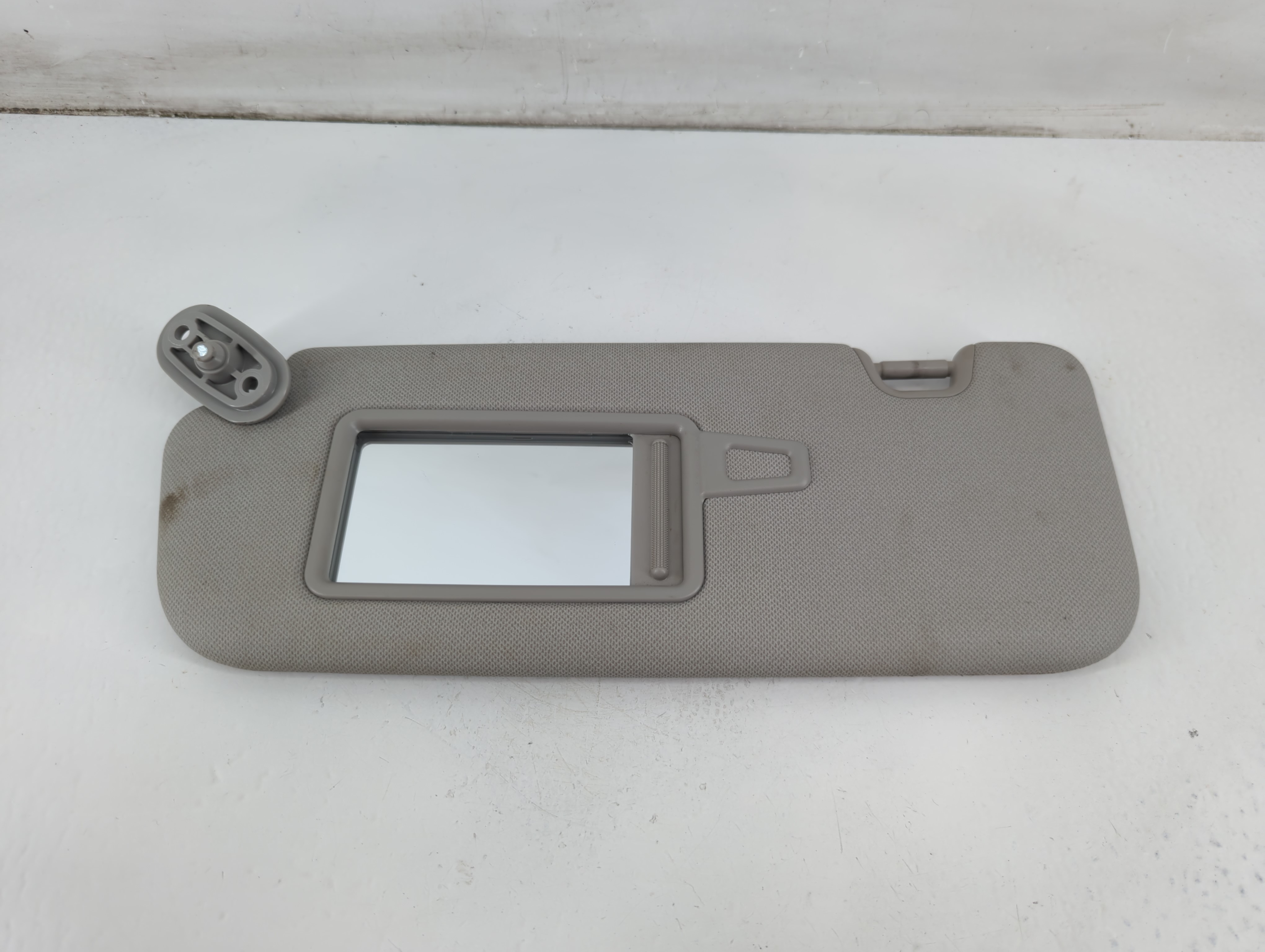 2014-2016 Kia Forte Driver Sun Visor Mirror Left Sunvisor Light Gray 1096699 - Oemusedautoparts1.com