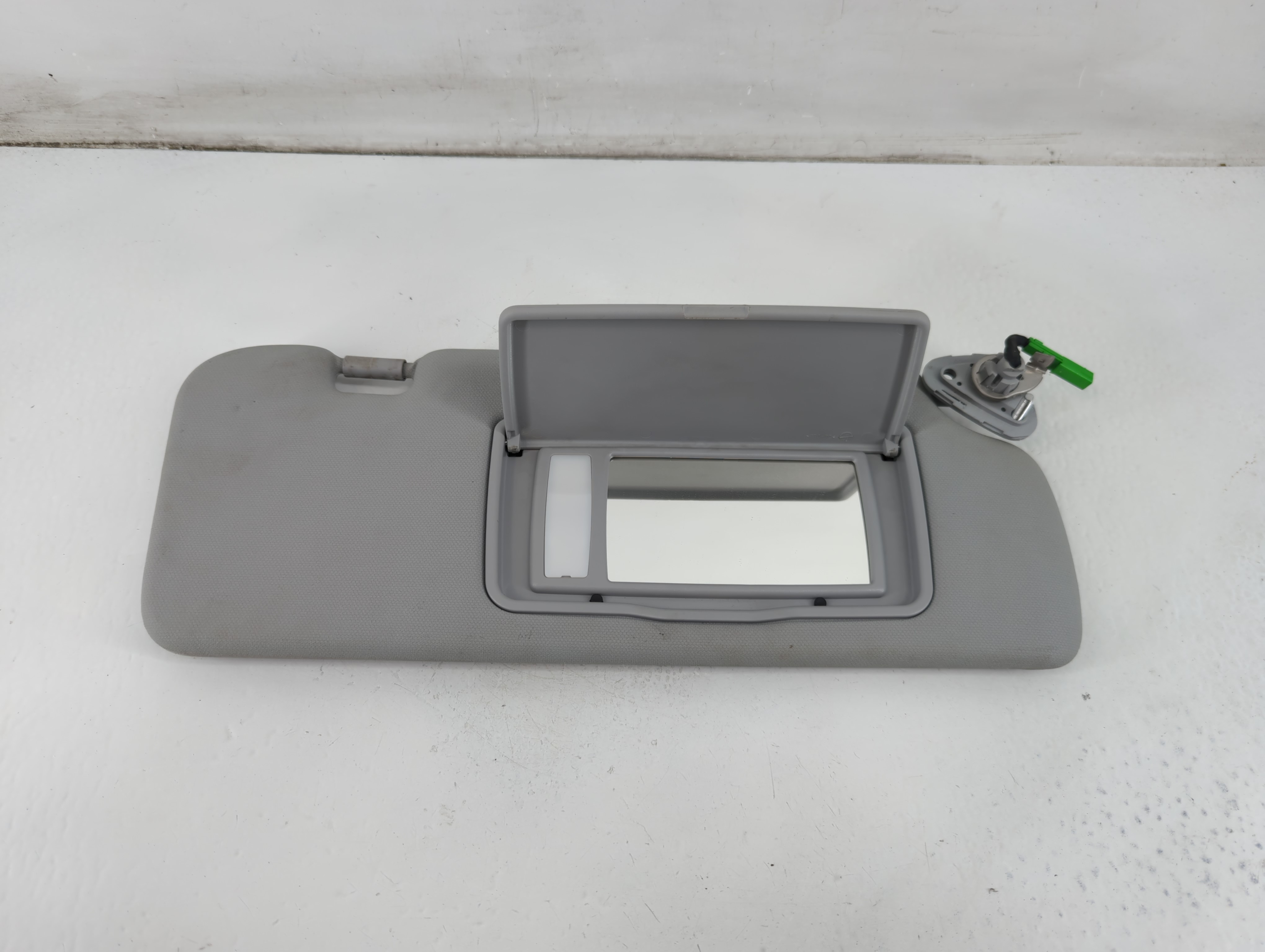 2010-2011 Honda Cr-v Passenger Sun Visor Mirror Right Sunvisor Grey 1096717 - Oemusedautoparts1.com