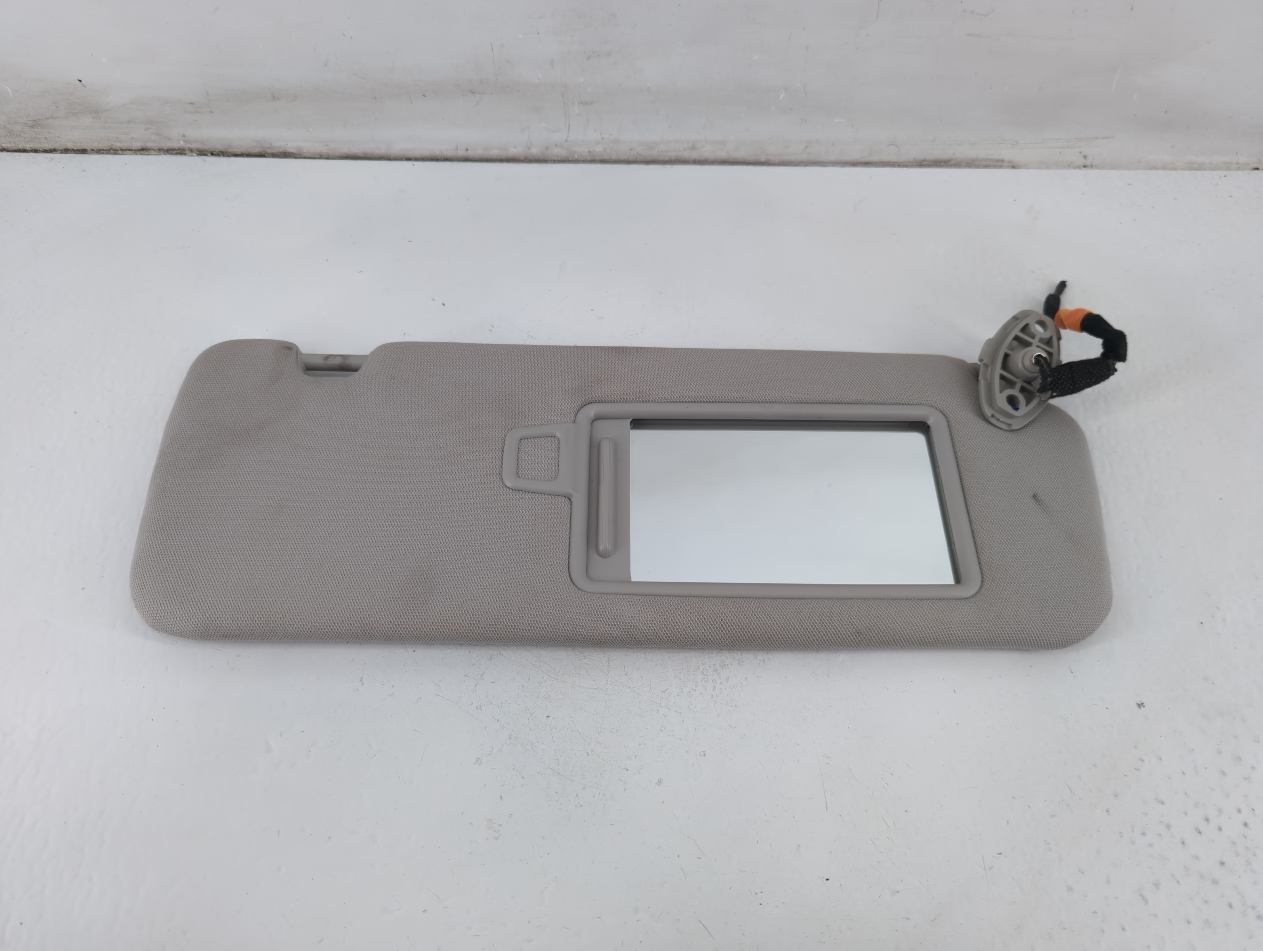 Picture of 2016-2020 Kia Sorento Passenger Sun Visor Mirror Right Sunvisor 1096719