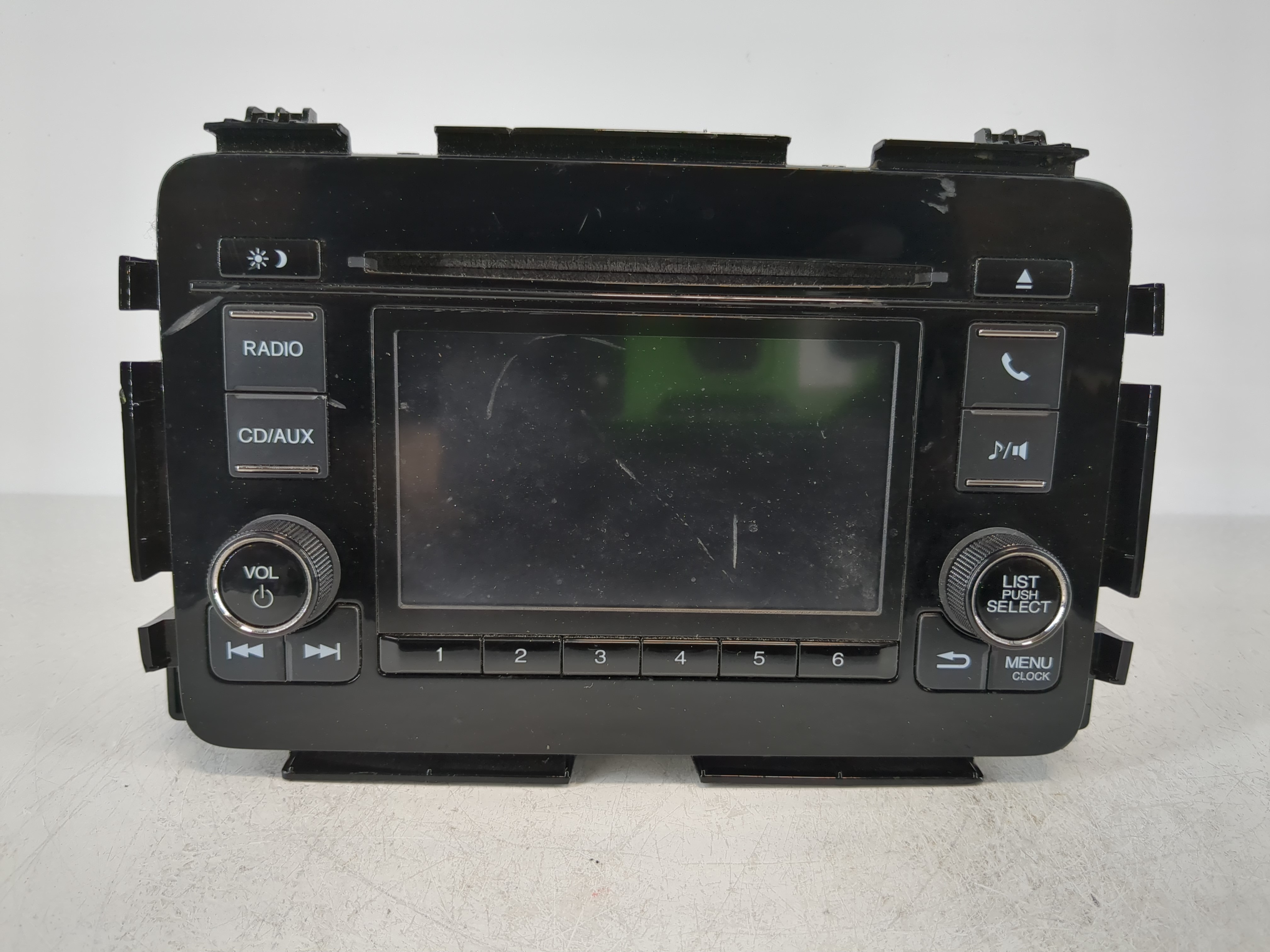 2017-2017 Honda Hr-v Am Fm Cd Player Radio Receiver 1096740 - Oemusedautoparts1.com