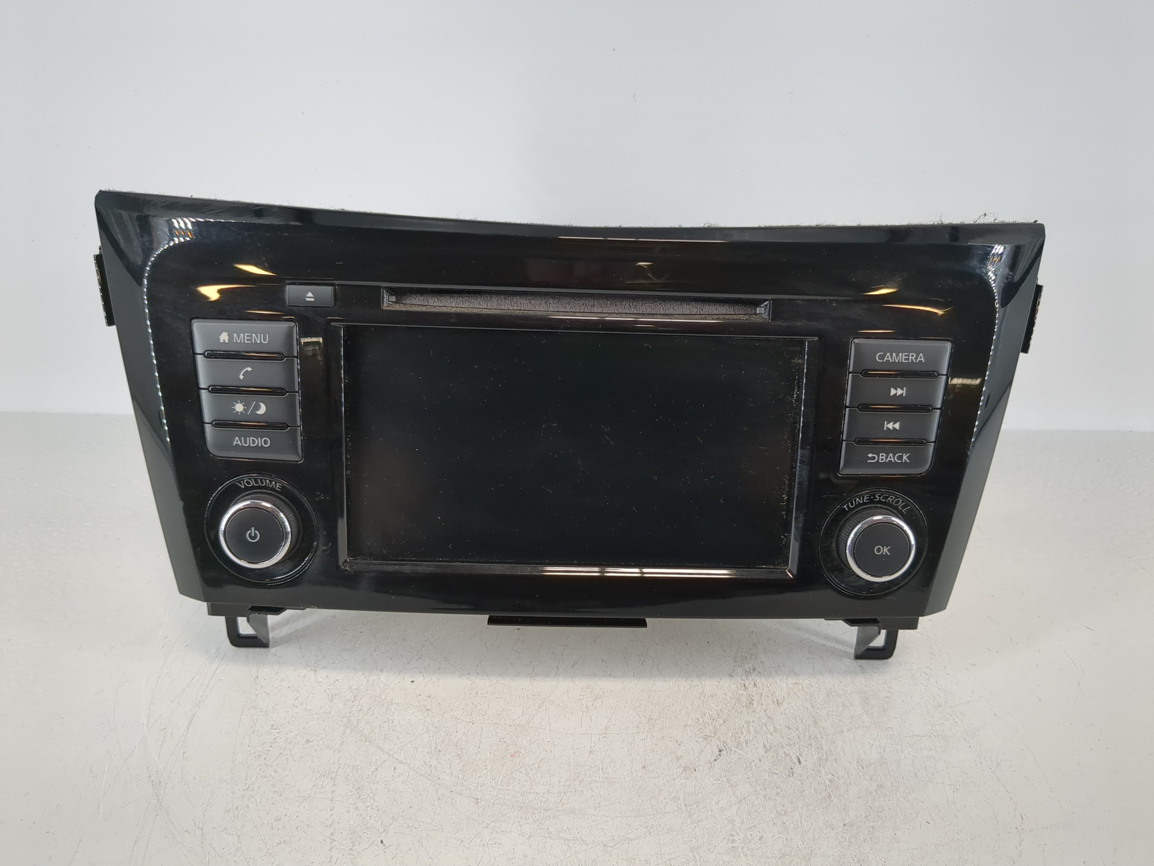2018-2020 Nissan Rogue Am Fm Cd Player Radio Receiver 1096807 - Oemusedautoparts1.com
