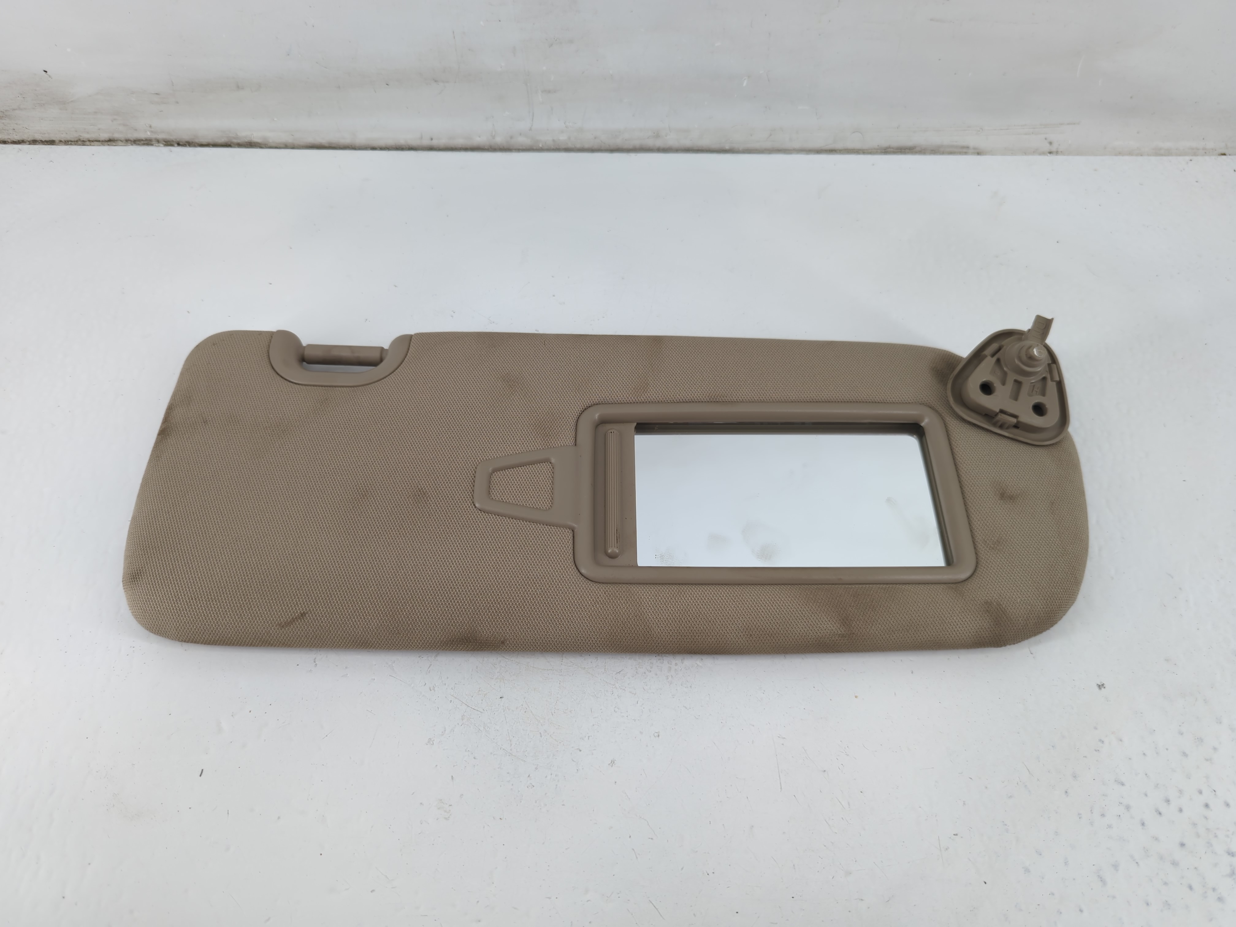 2013-2019 Hyundai Santa Fe Passenger Sun Visor Mirror Right Sunvisor Tan 1096817 - Oemusedautoparts1.com