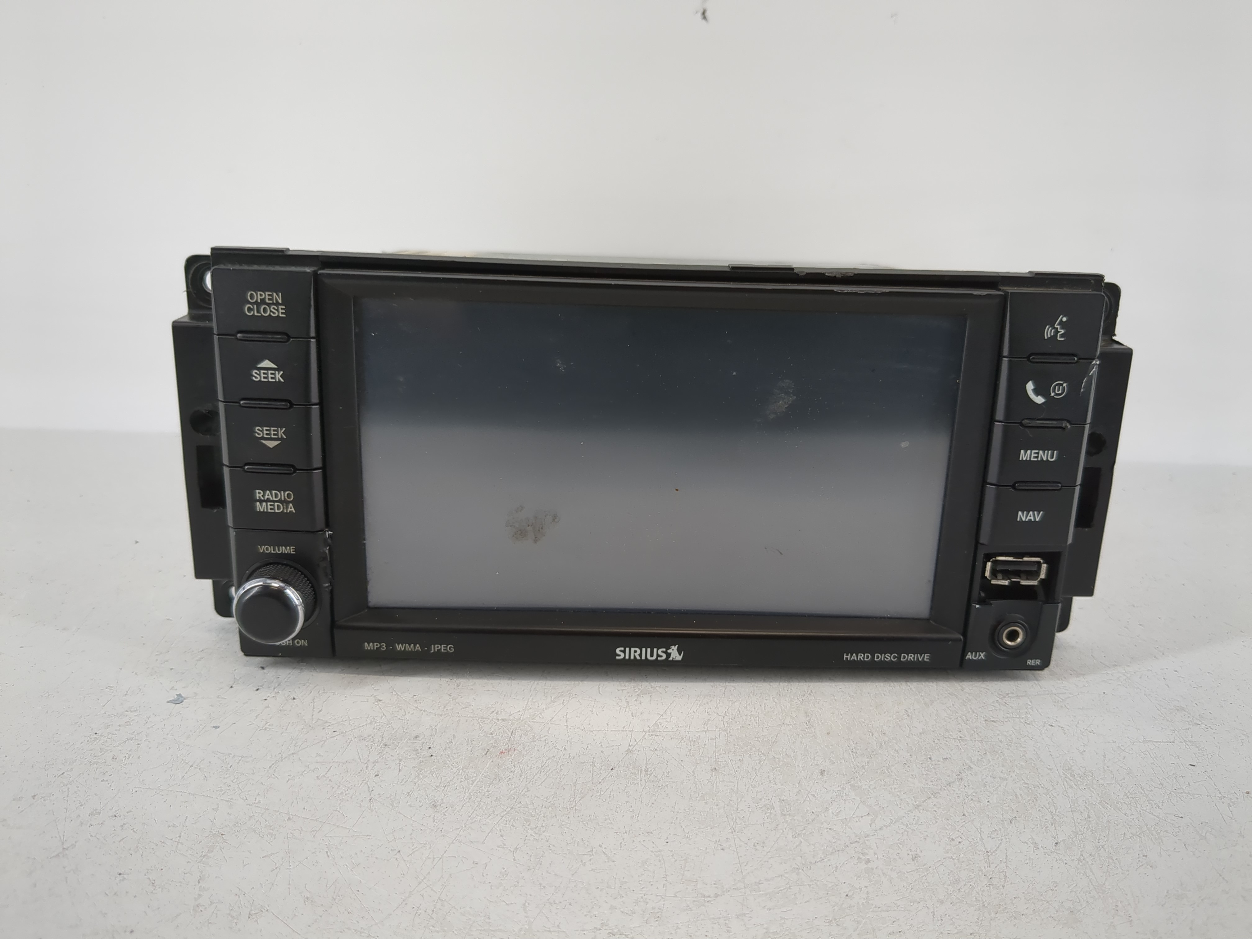 2008-2010 Chrysler 300 Am Fm Cd Player Radio Receiver 1096847 - Oemusedautoparts1.com
