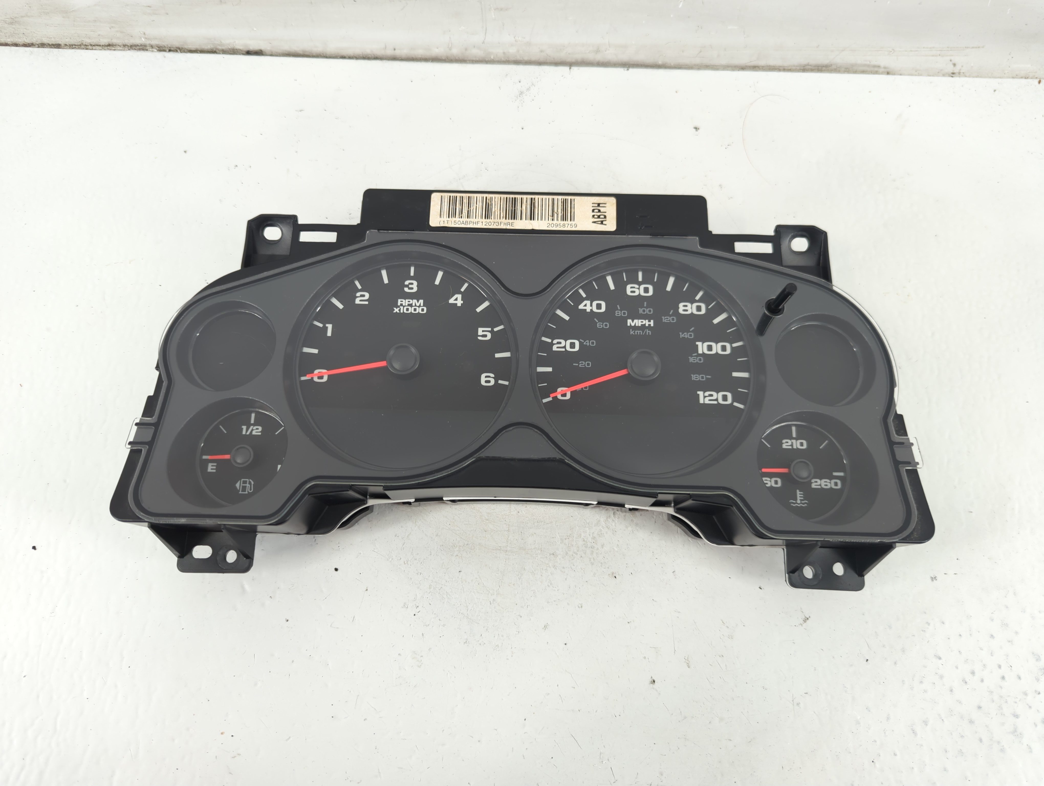 2012-2012 Chevrolet Silverado 1500 Speedometer Instrument Cluster Gauges 1096867 - Oemusedautoparts1.com