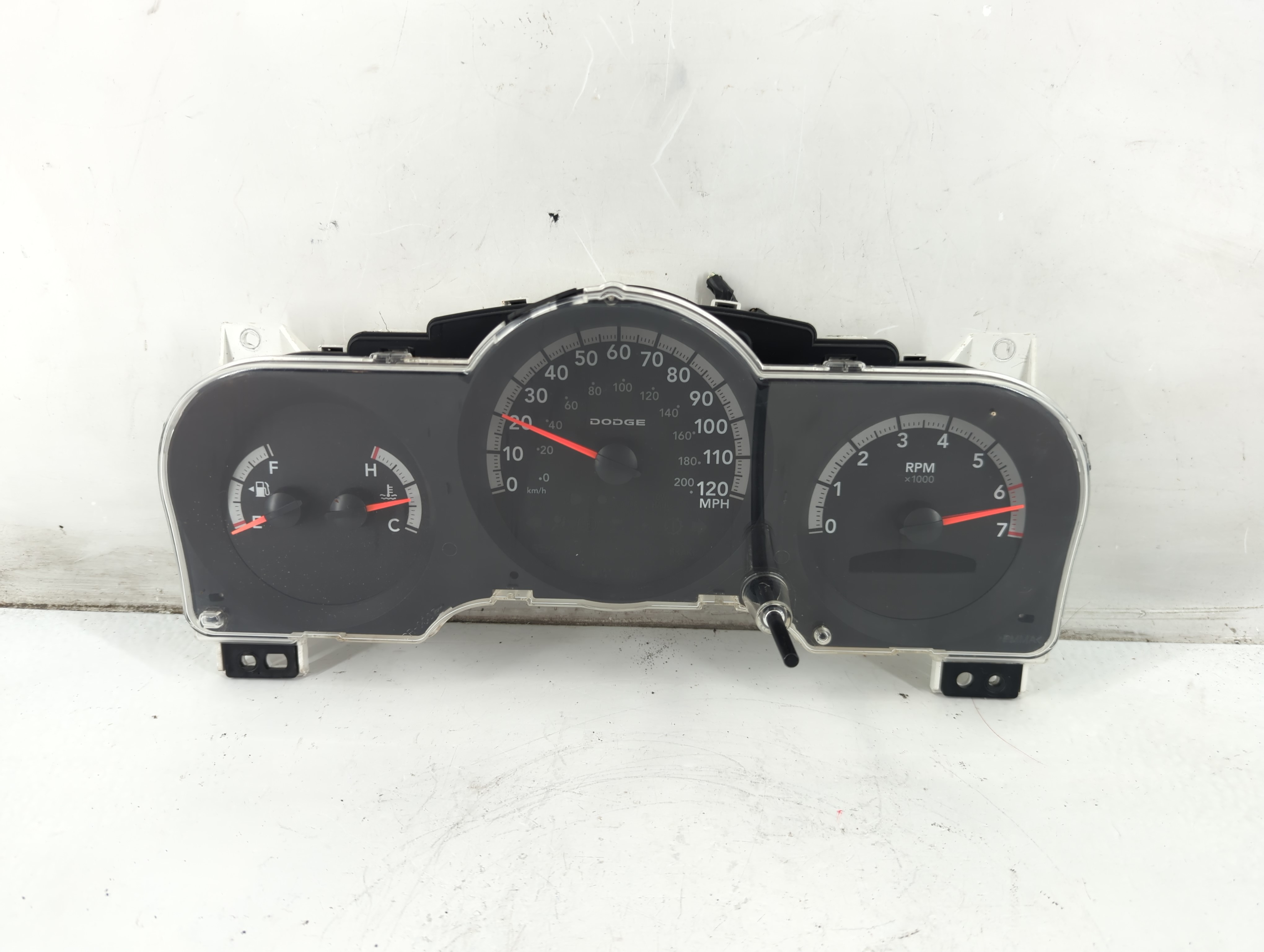 Picture of 2010-2010 Dodge Nitro Speedometer Instrument Cluster Gauges 05172935ac 1096868