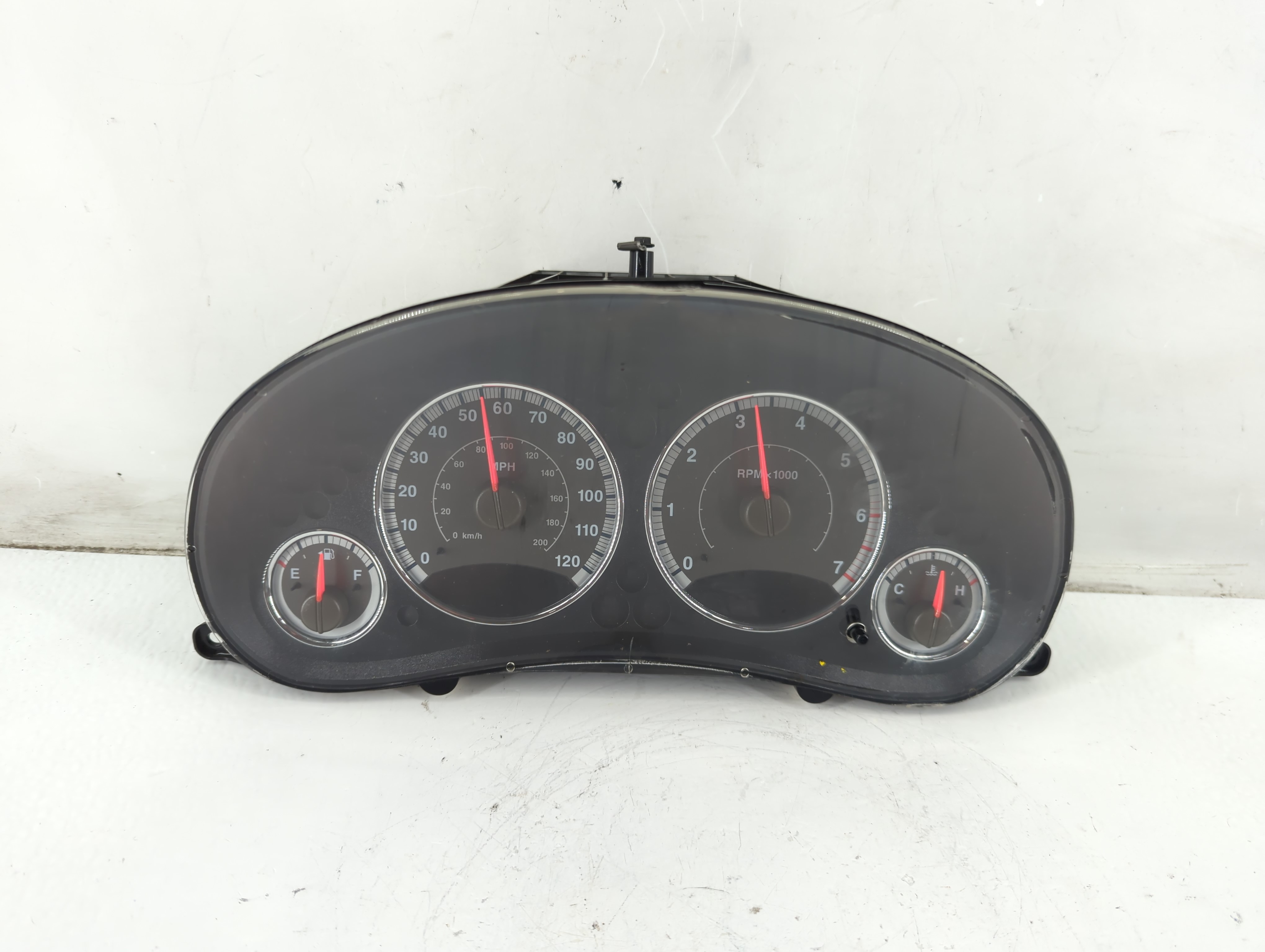 2006-2006 Jeep Liberty Speedometer Instrument Cluster Gauges 1096887 - Oemusedautoparts1.com