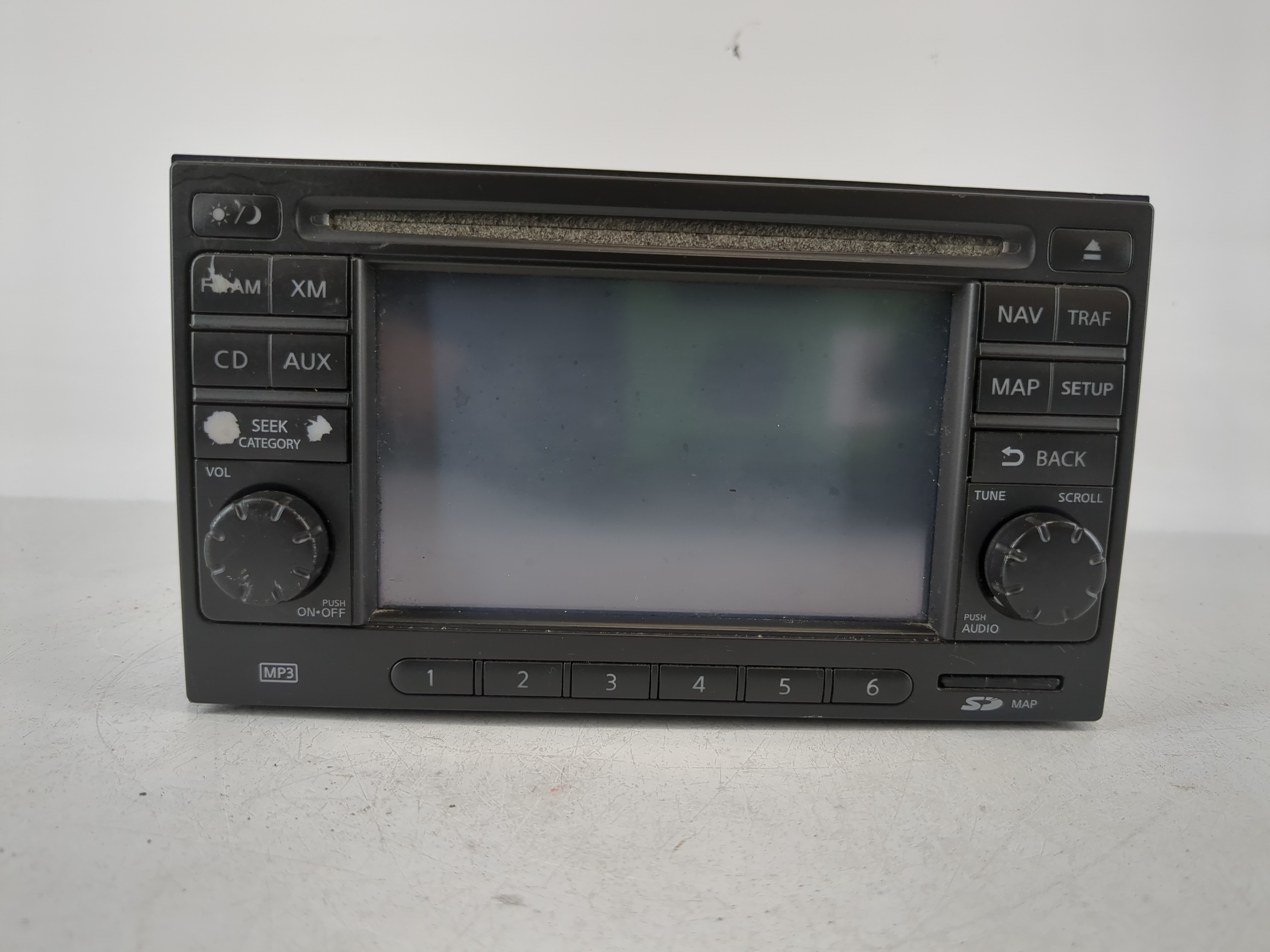 2010-2011 Nissan Versa Am Fm Cd Player Radio Receiver 1096896 - Oemusedautoparts1.com