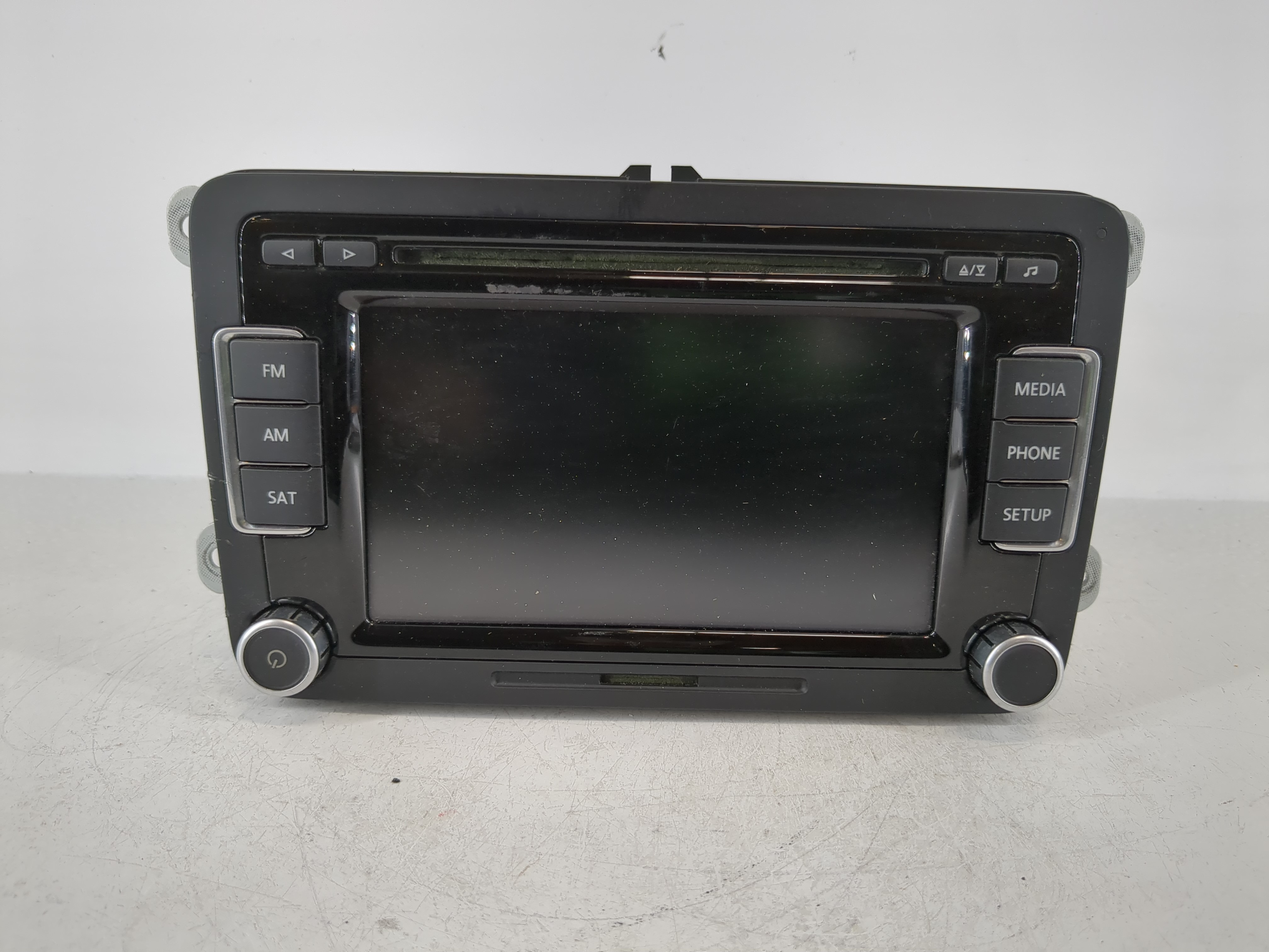2009-2017 Volkswagen Tiguan Am Fm Cd Player Radio Receiver 1096957 - Oemusedautoparts1.com