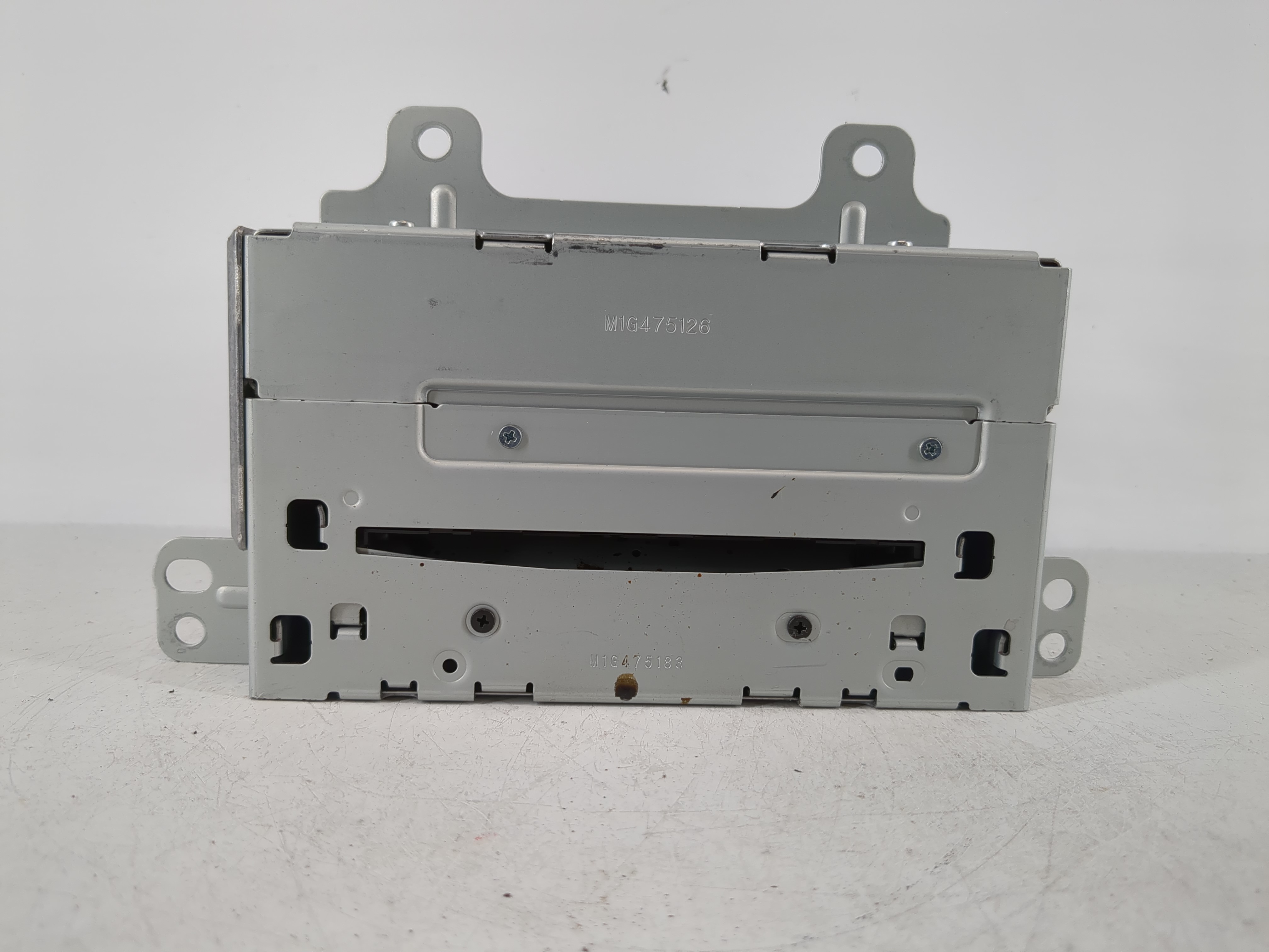 2011-2012 Chevrolet Camaro Am Fm Cd Player Radio Receiver 1097006 - Oemusedautoparts1.com