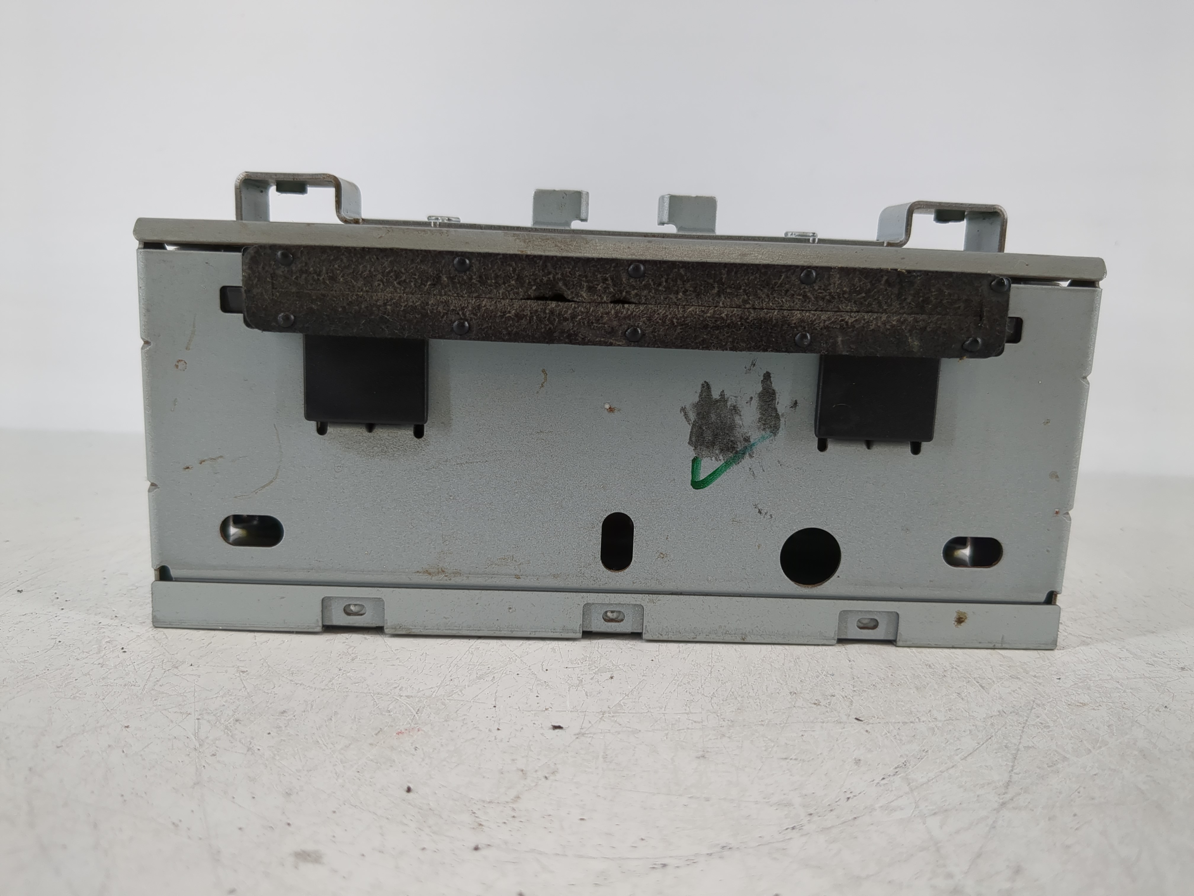 2011-2013 Ford Fiesta Am Fm Cd Player Radio Receiver 1097007 - Oemusedautoparts1.com