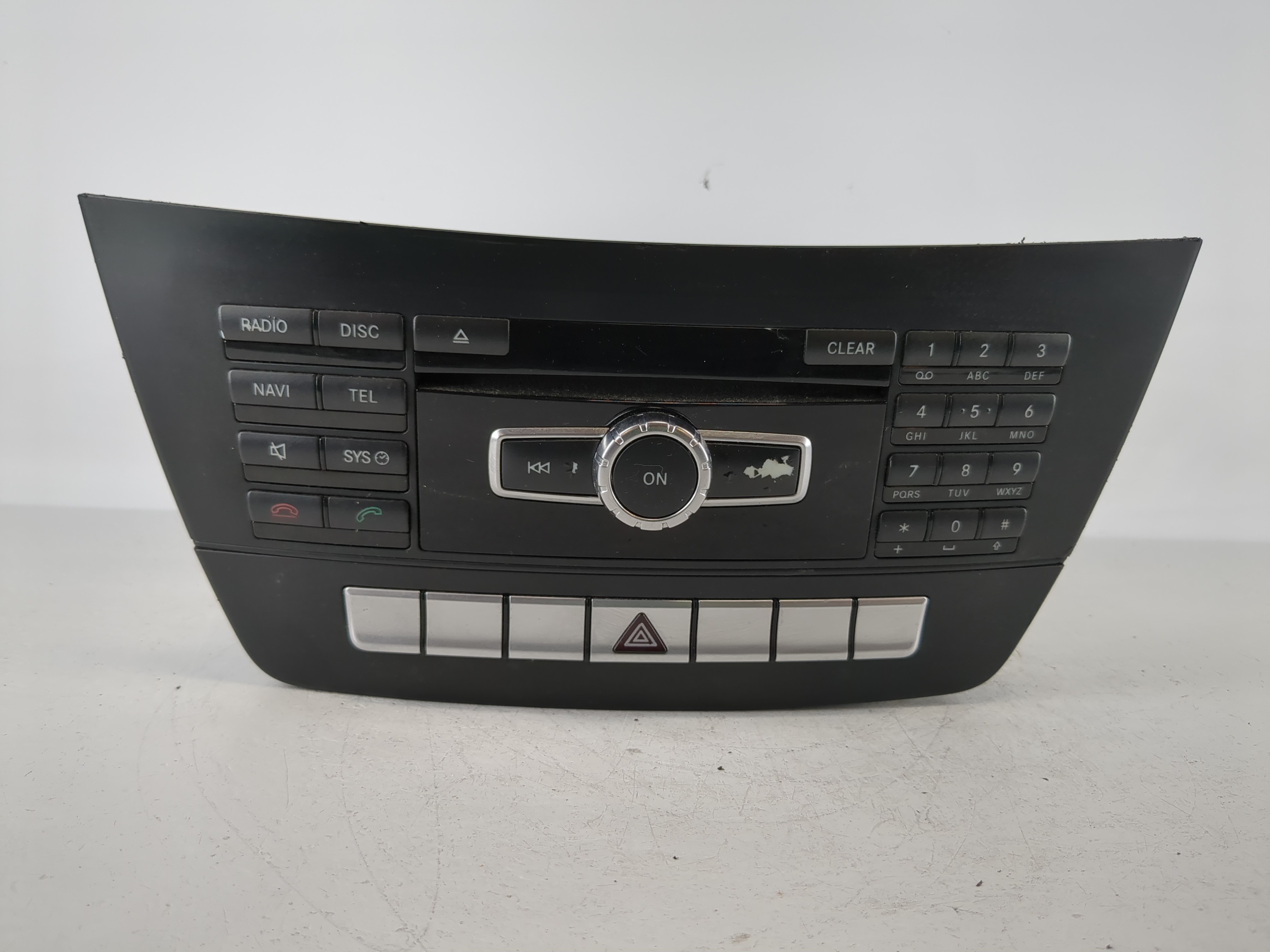 2014-2015 Mercedes-benz C250 Am Fm Cd Player Radio Receiver 1097011 - Oemusedautoparts1.com