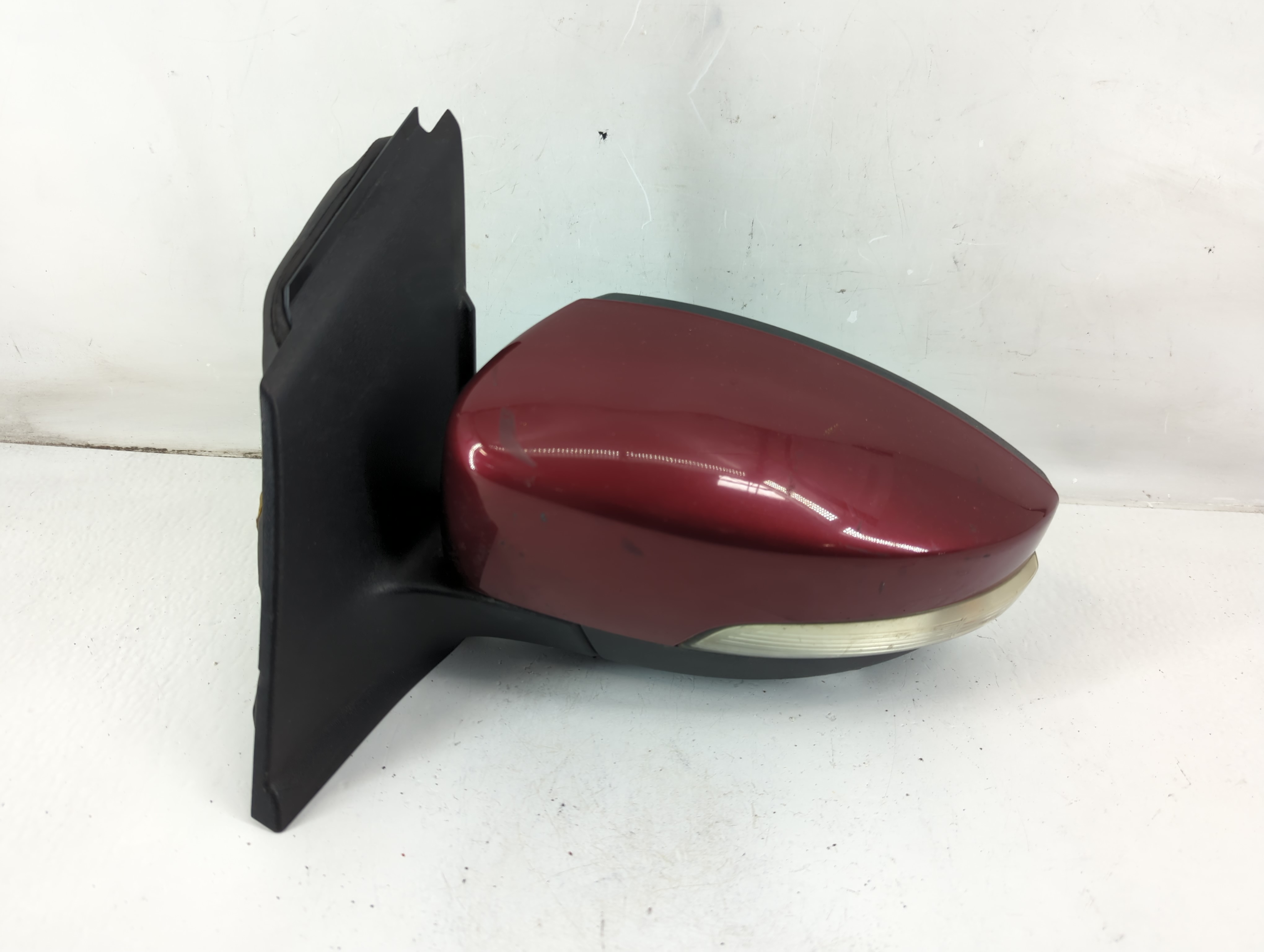 2013-2016 Ford Escape Driver Left Side View Power Door Mirror Red 1097040 - Oemusedautoparts1.com