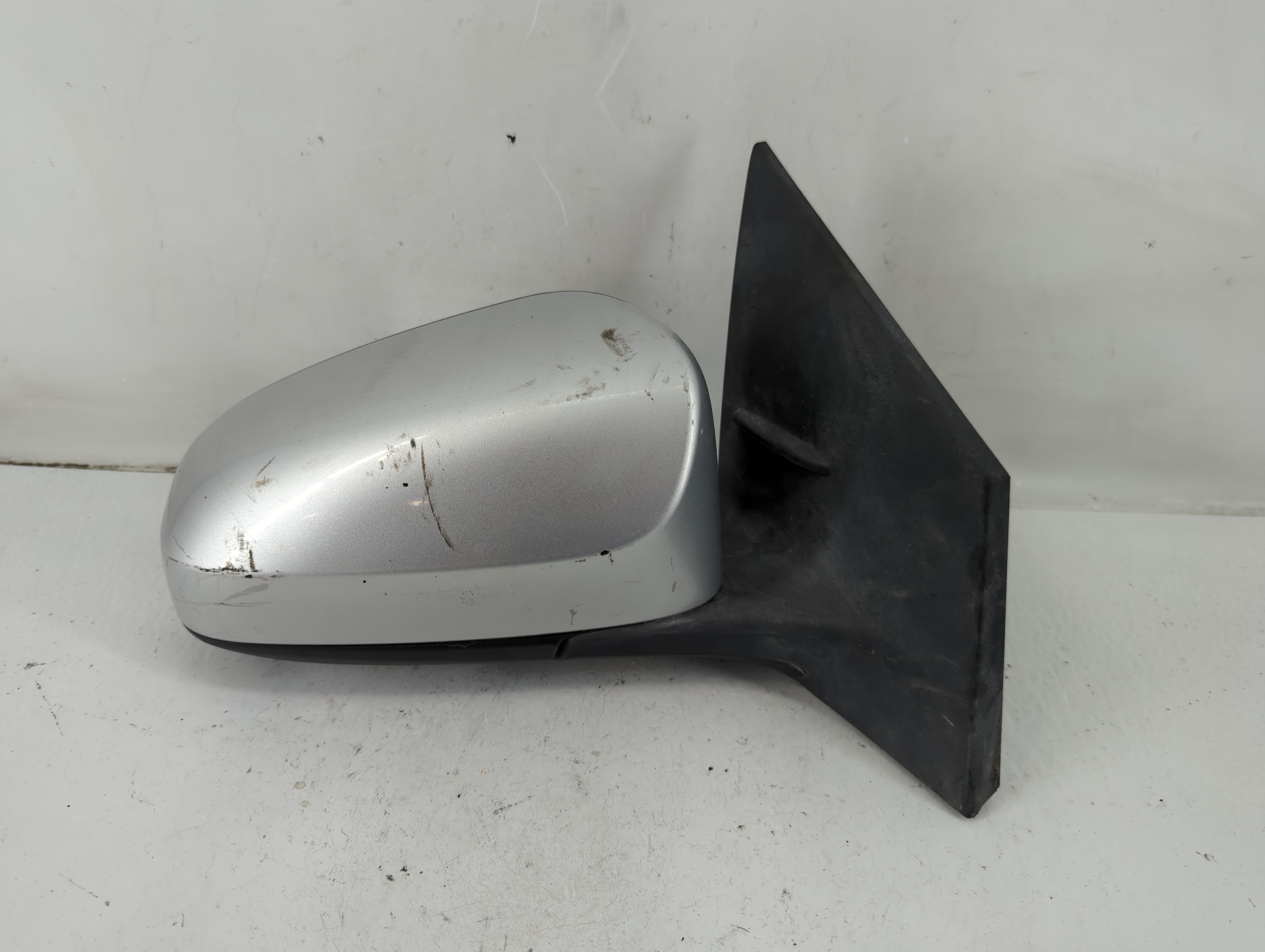 2014-2019 Toyota Corolla Passenger Right Side View Power Door Mirror 1097070 - Oemusedautoparts1.com
