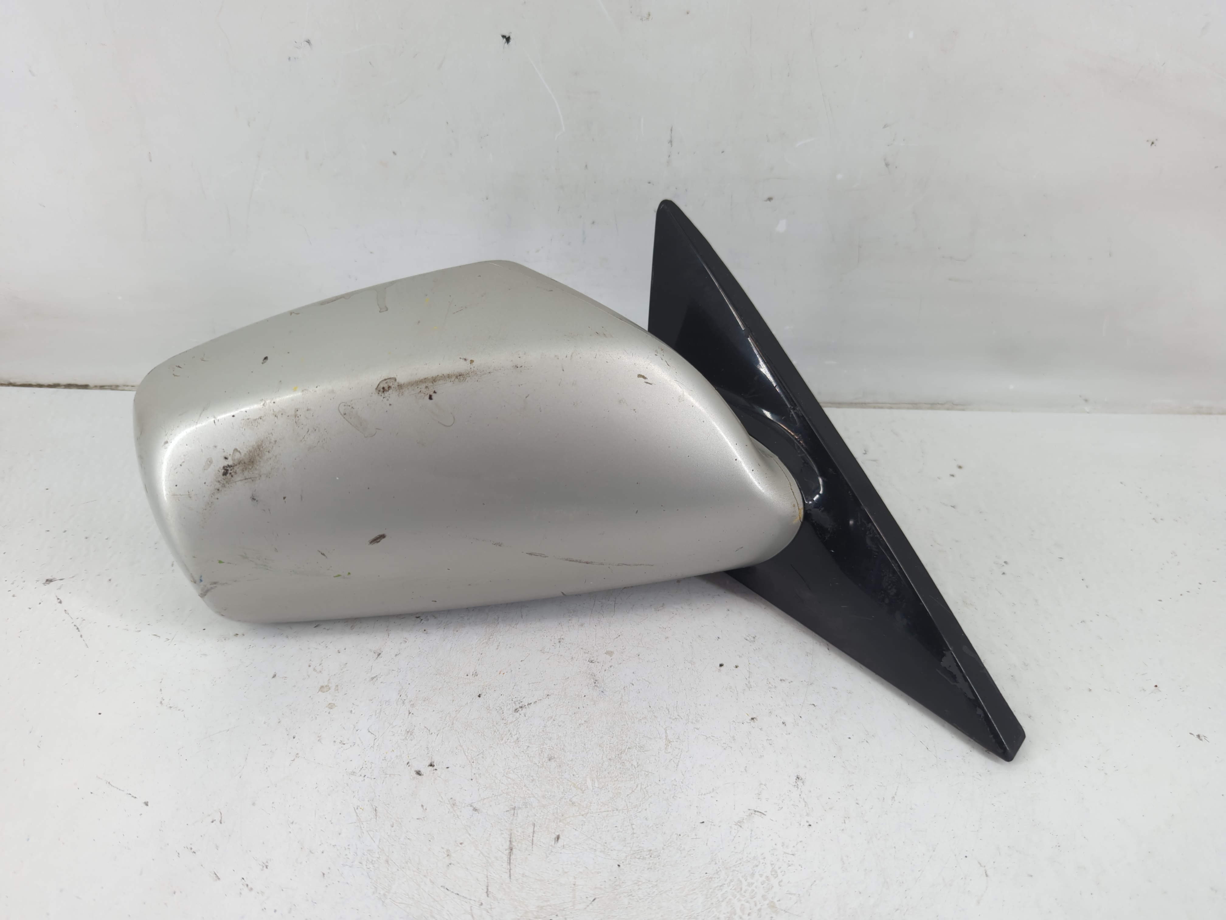 2004-2008 Toyota Solara Passenger Right Side View Power Door Mirror 1097071 - Oemusedautoparts1.com