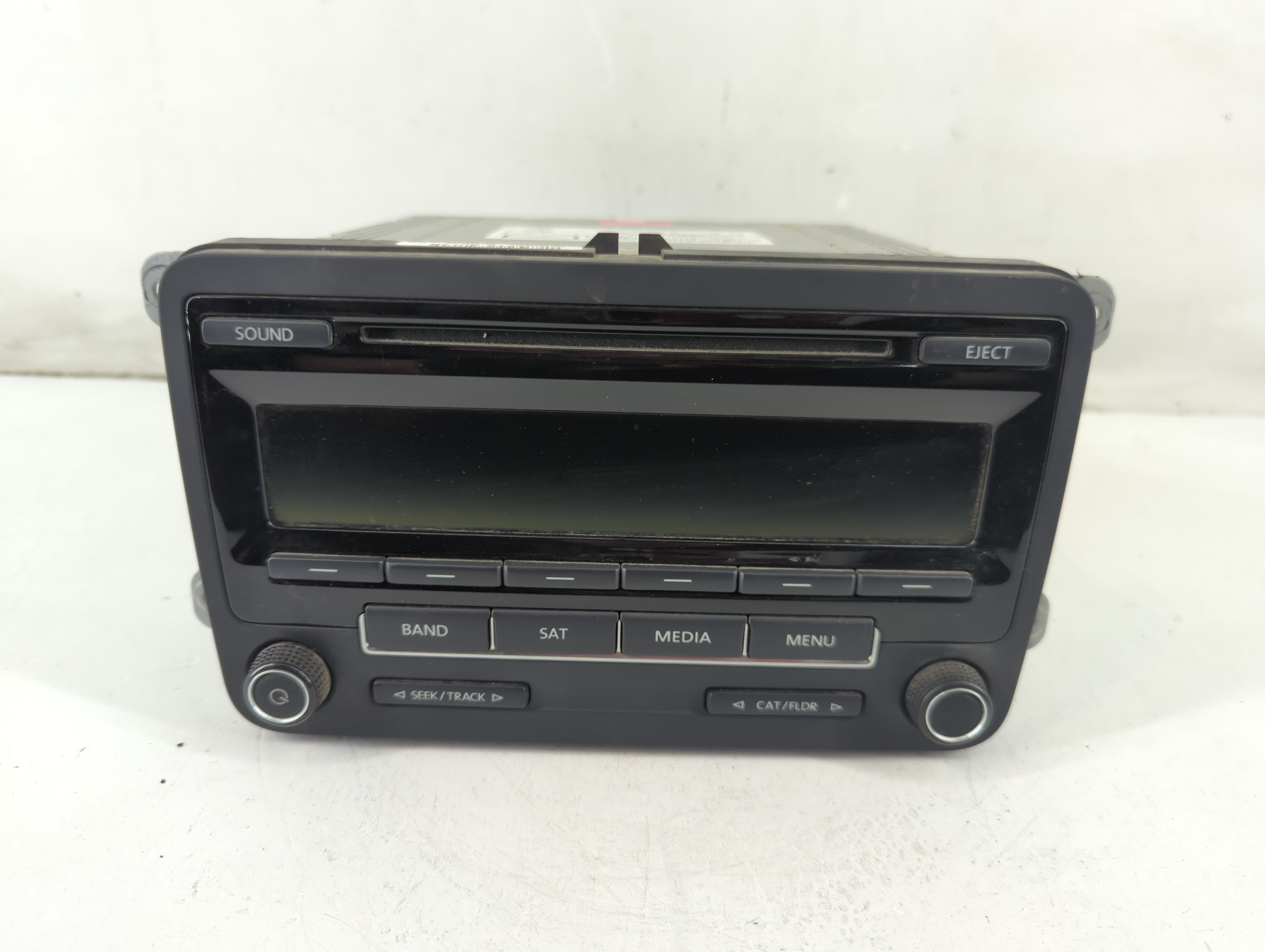 Picture of 2015-2017 Volkswagen Jetta Am Fm Cd Player Radio Receiver 1097115