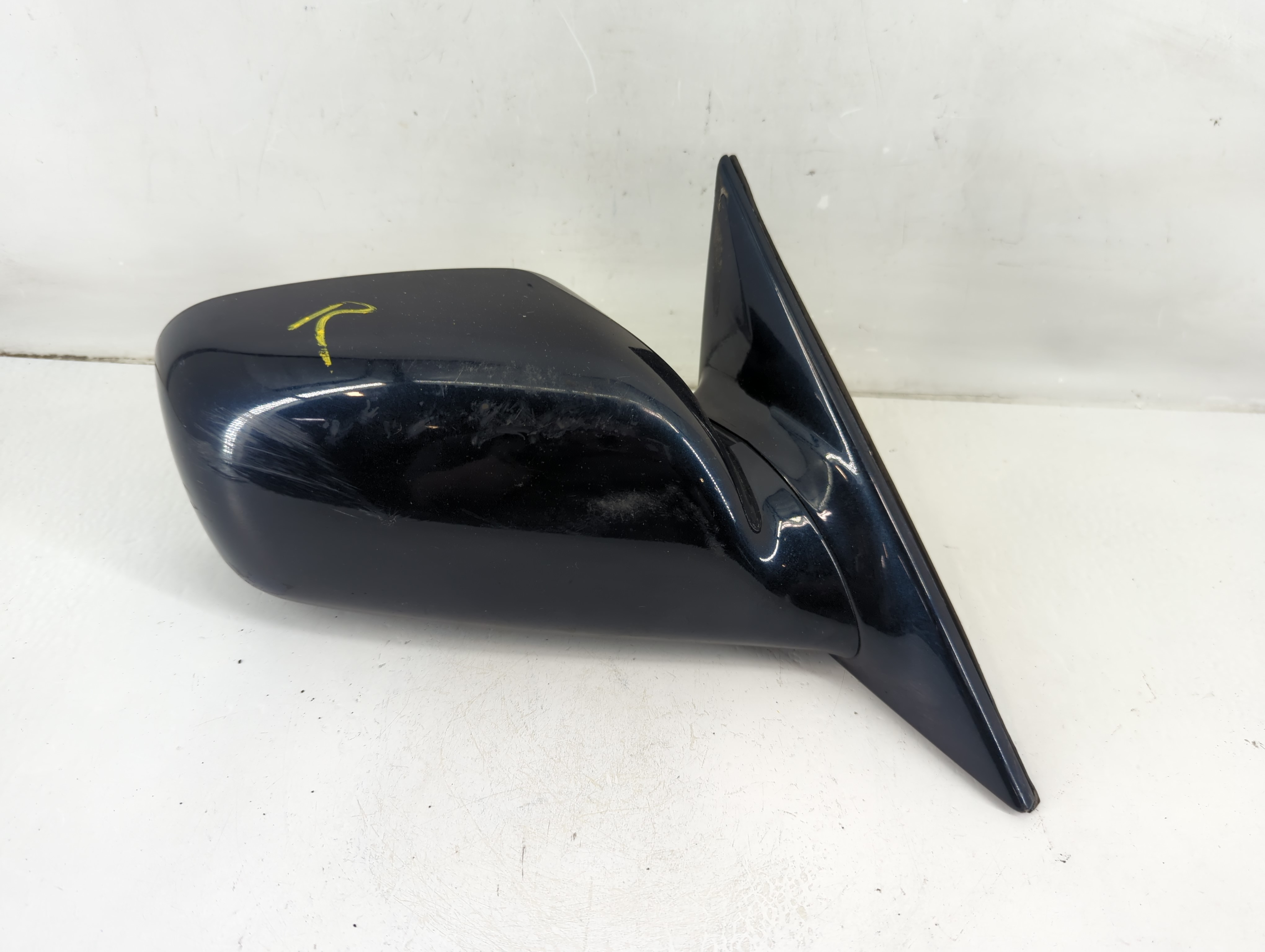 2002-2006 Toyota Camry Passenger Right Side View Power Door Mirror Black 1097160 - Oemusedautoparts1.com