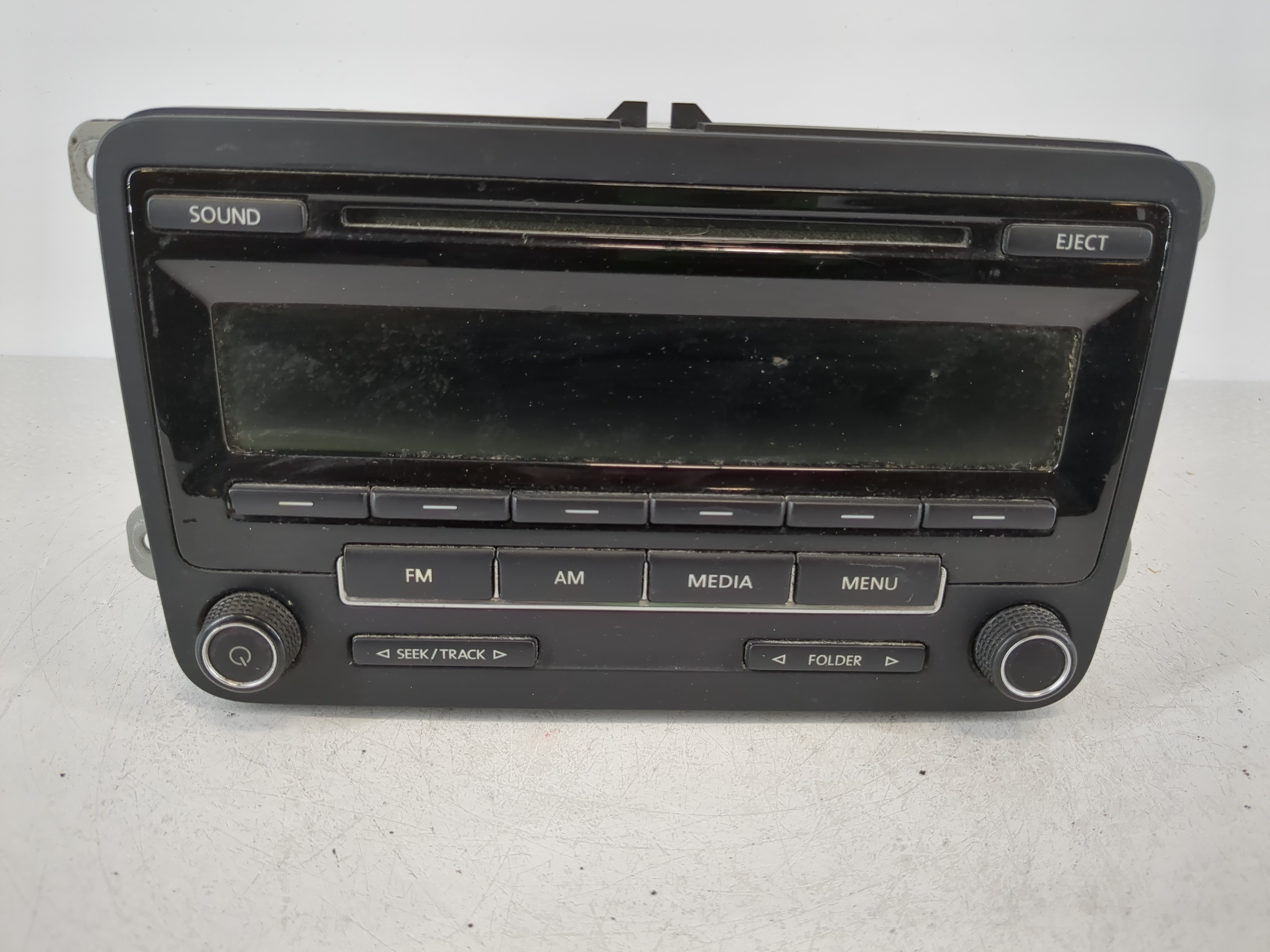 2015-2017 Volkswagen Jetta Am Fm Cd Player Radio Receiver 1097162 - Oemusedautoparts1.com