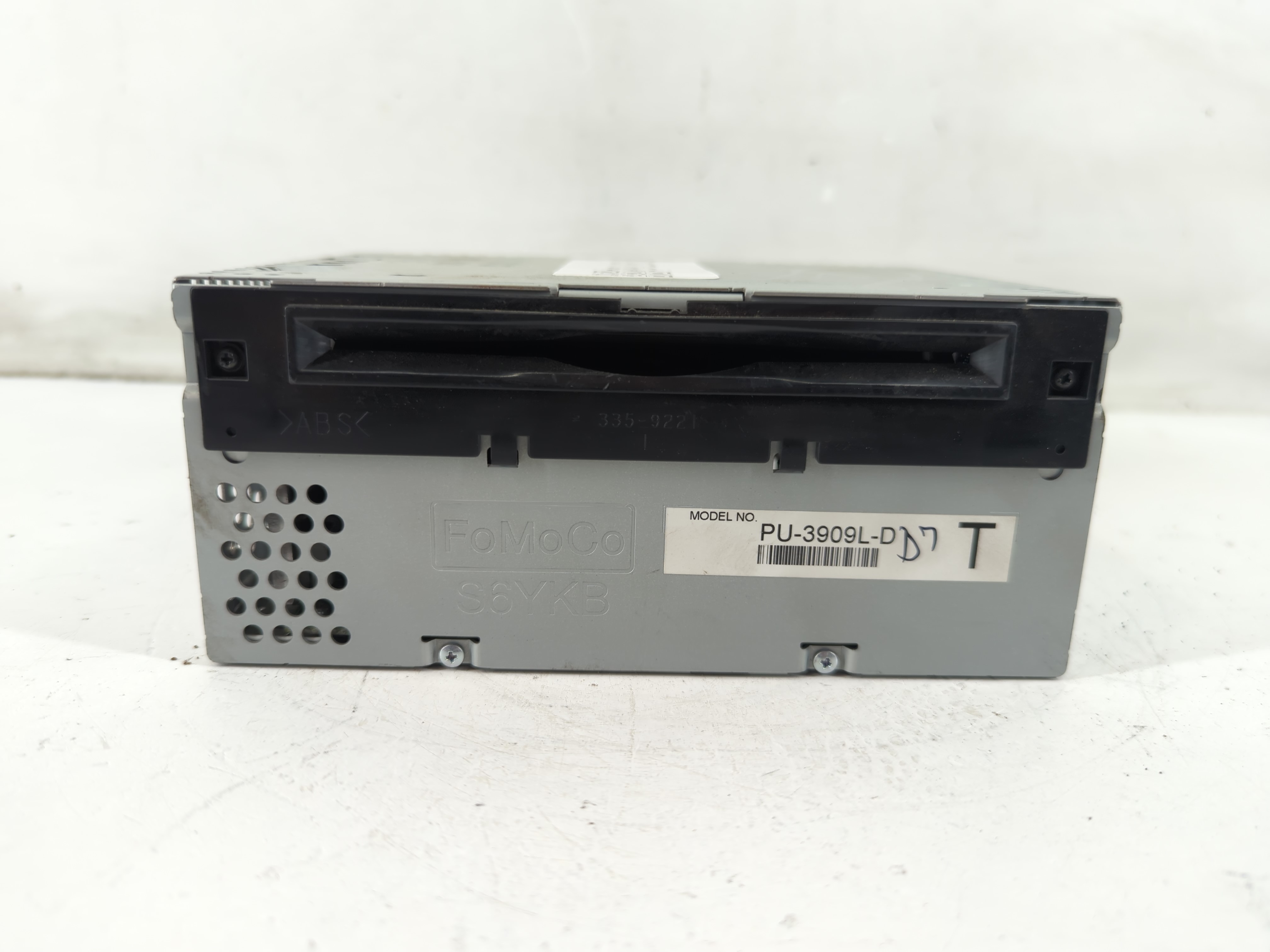 2014-2015 Ford Explorer Am Fm Cd Player Radio Receiver 1097168 - Oemusedautoparts1.com