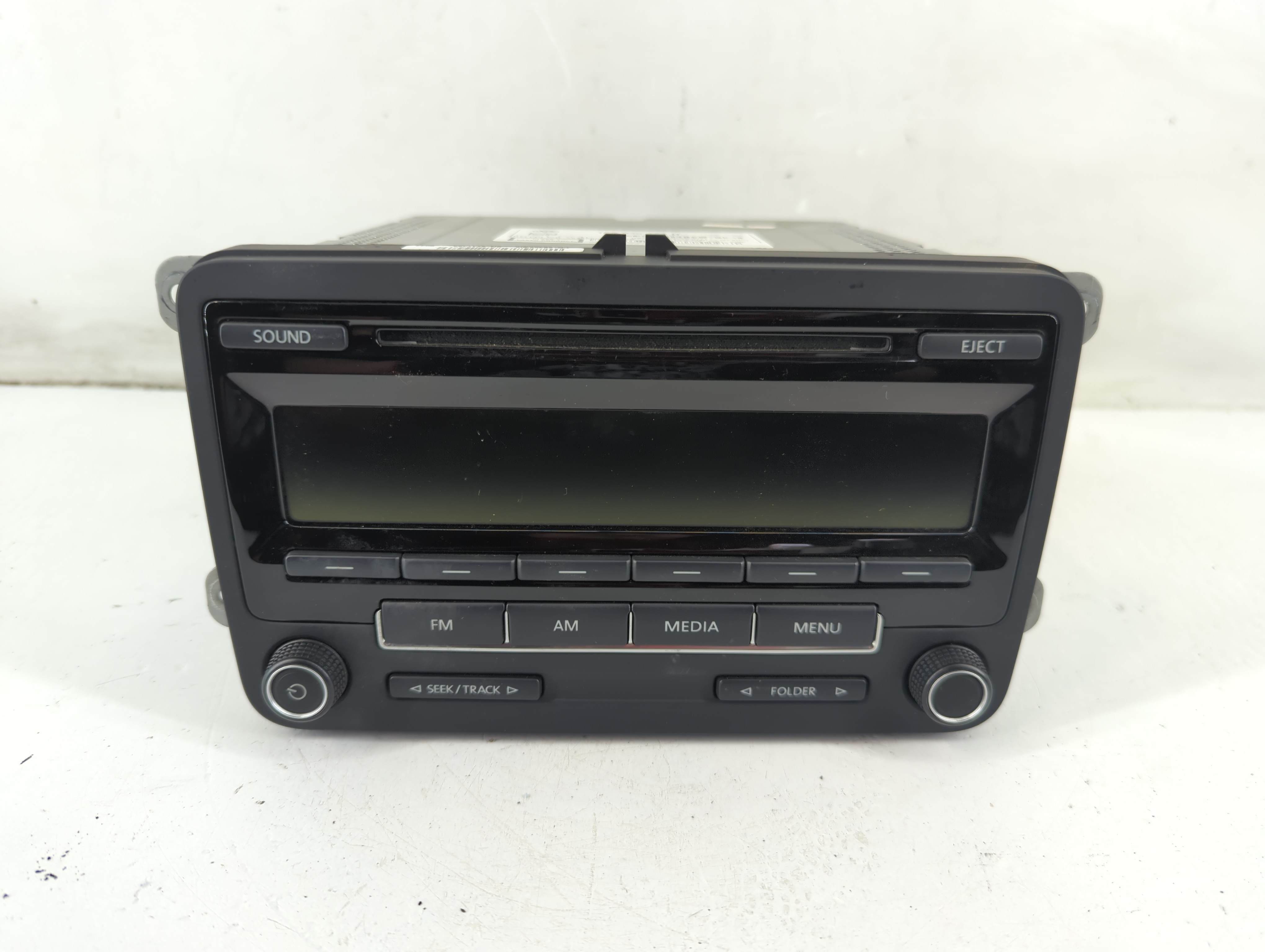 2015-2017 Volkswagen Jetta Am Fm Cd Player Radio Receiver 1097192 - Oemusedautoparts1.com