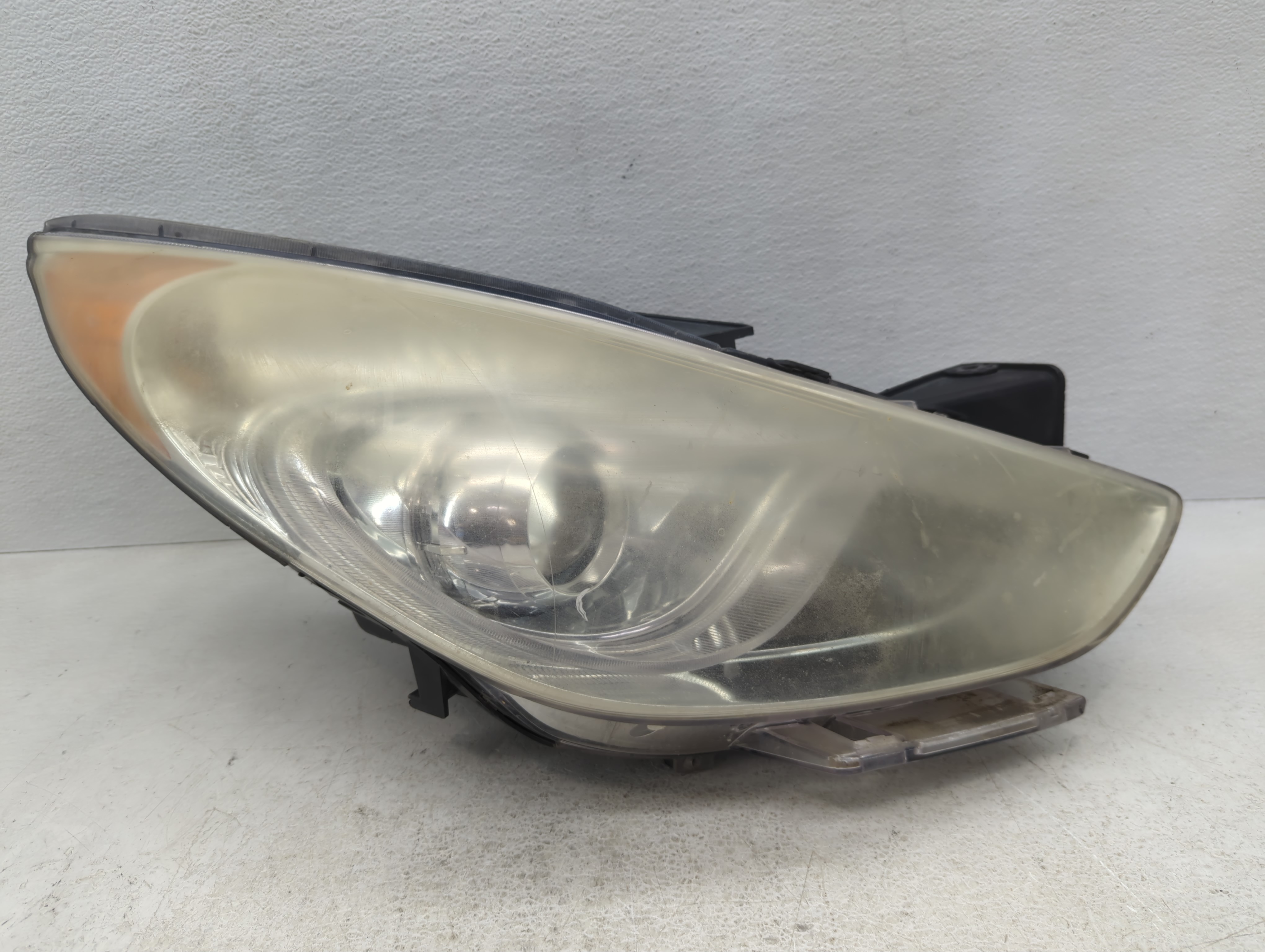 2011-2014 Hyundai Sonata Passenger Right Oem Head Light Headlight Lamp 1097206 - Oemusedautoparts1.com
