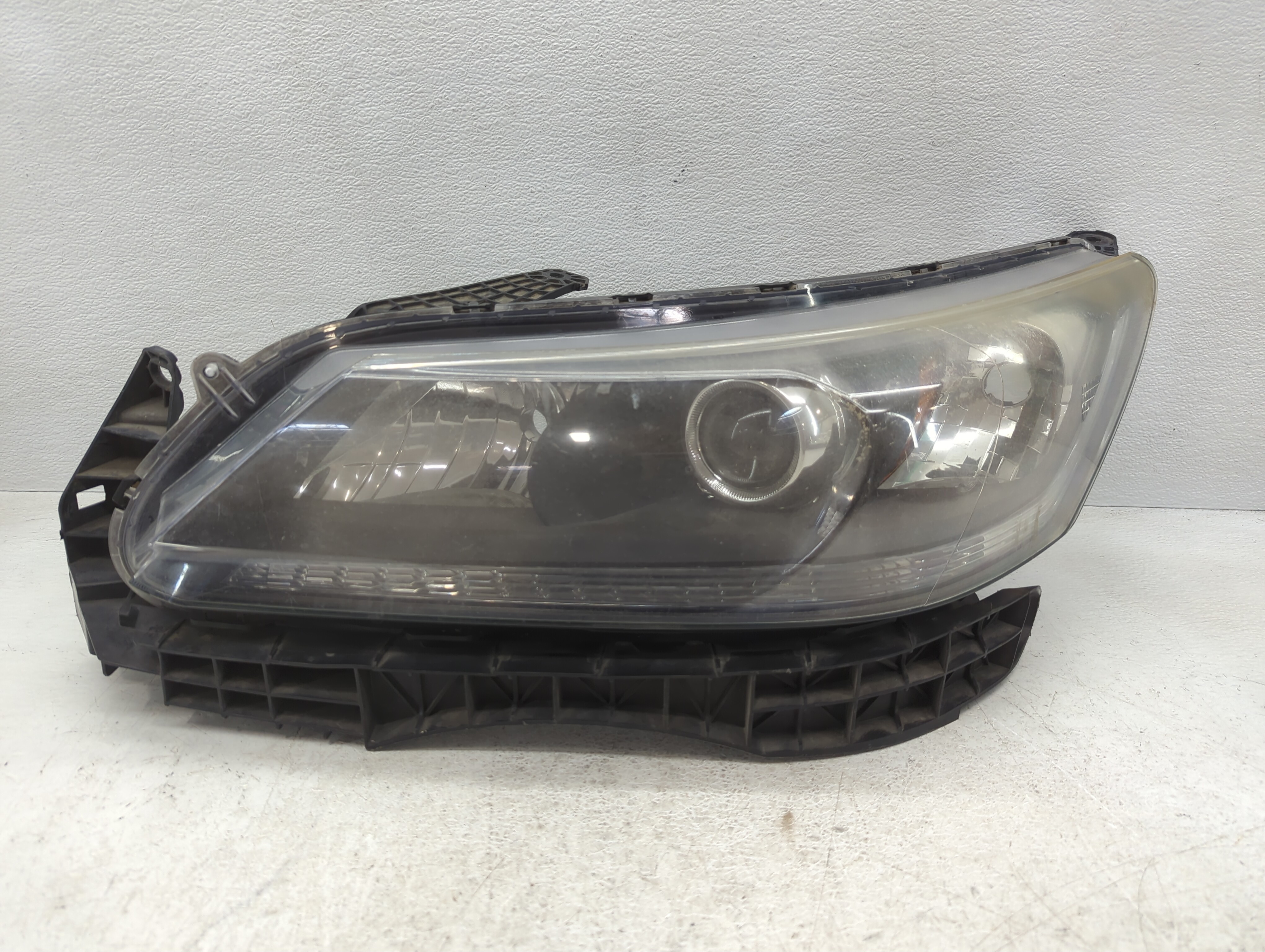 2013-2015 Honda Accord Driver Left Oem Head Light Headlight Lamp 1097214 - Oemusedautoparts1.com