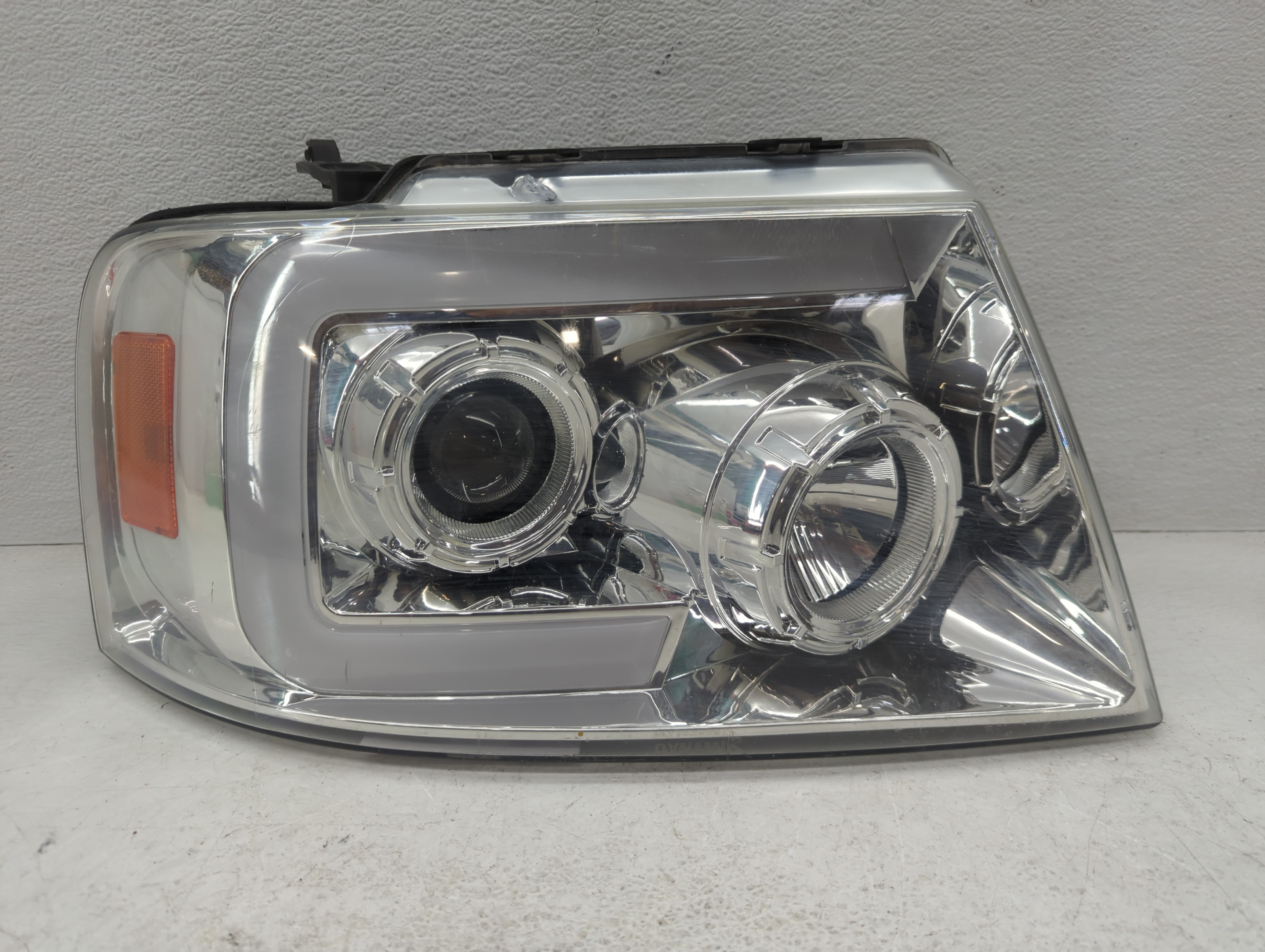 2004-2008 Ford F-150 Passenger Right Oem Head Light Headlight Lamp 1097224 - Oemusedautoparts1.com