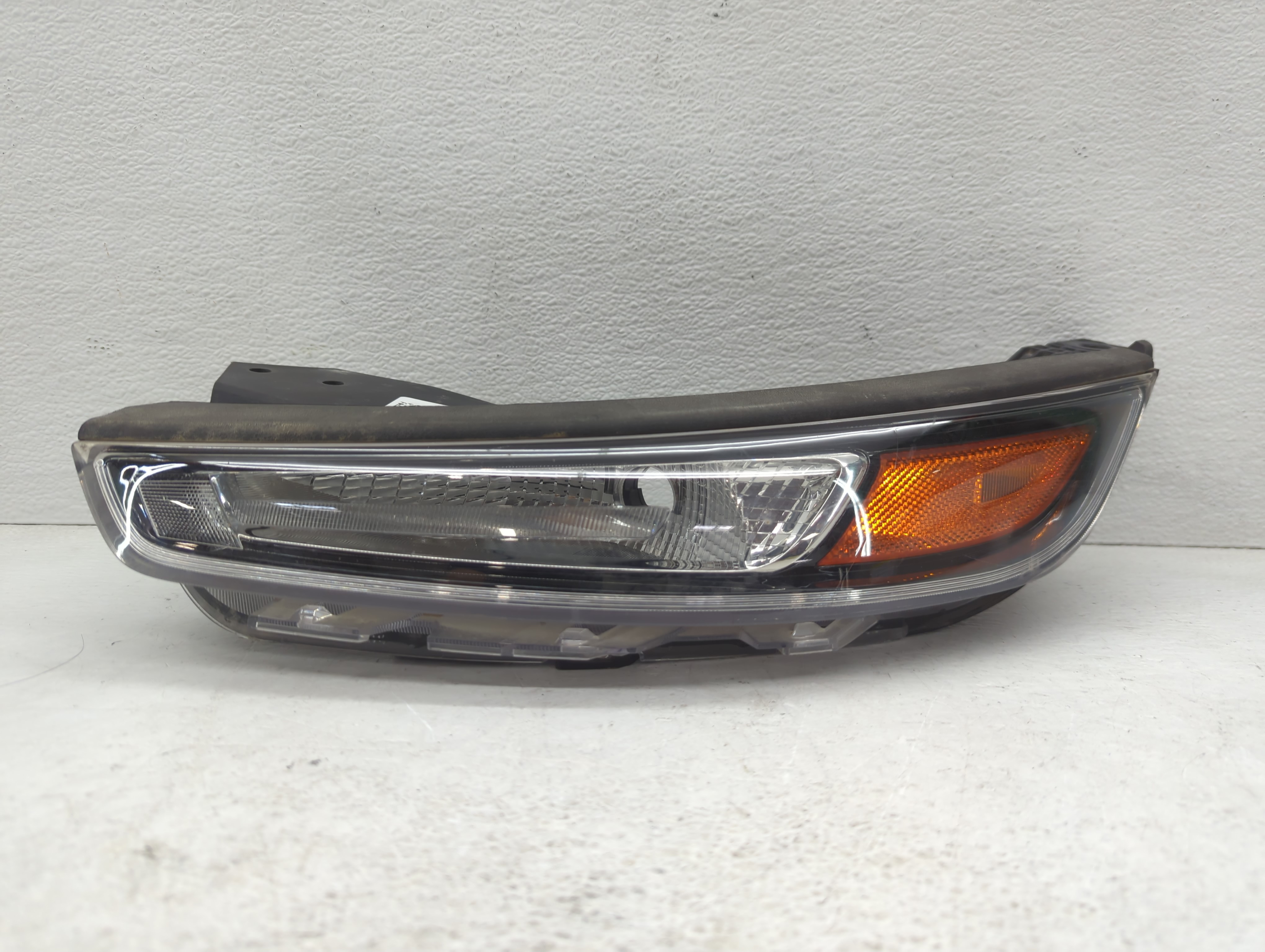 2020-2022 Hyundai Venue Driver Left Oem Head Light Headlight Lamp 1097245 - Oemusedautoparts1.com