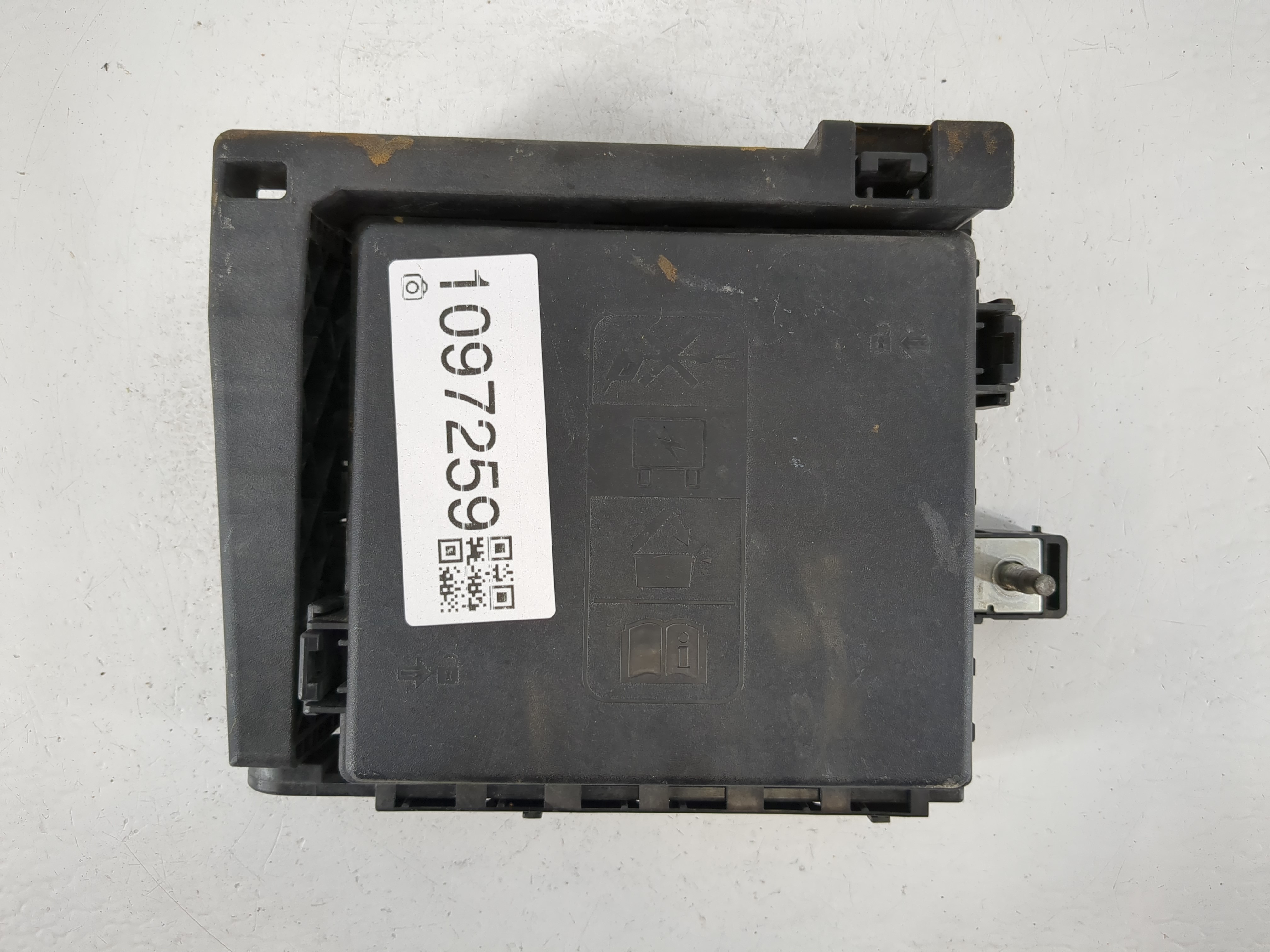 2018-2019 Chevrolet Traverse Fusebox Fuse Box Relay Module 84292758 1097259 - Oemusedautoparts1.com