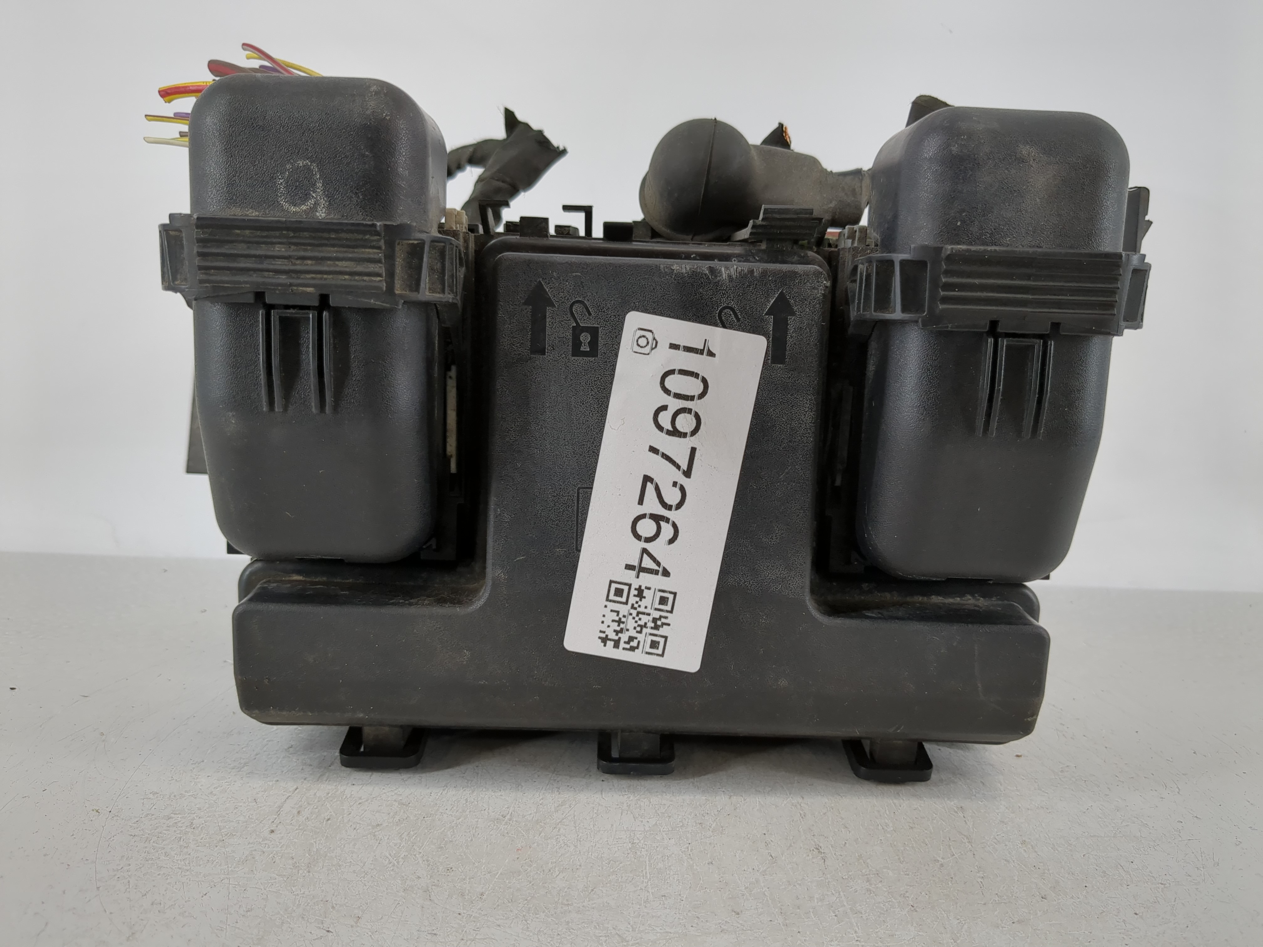 2013-2014 Ford Fusion Fusebox Fuse Box Relay Module 1097264 - Oemusedautoparts1.com