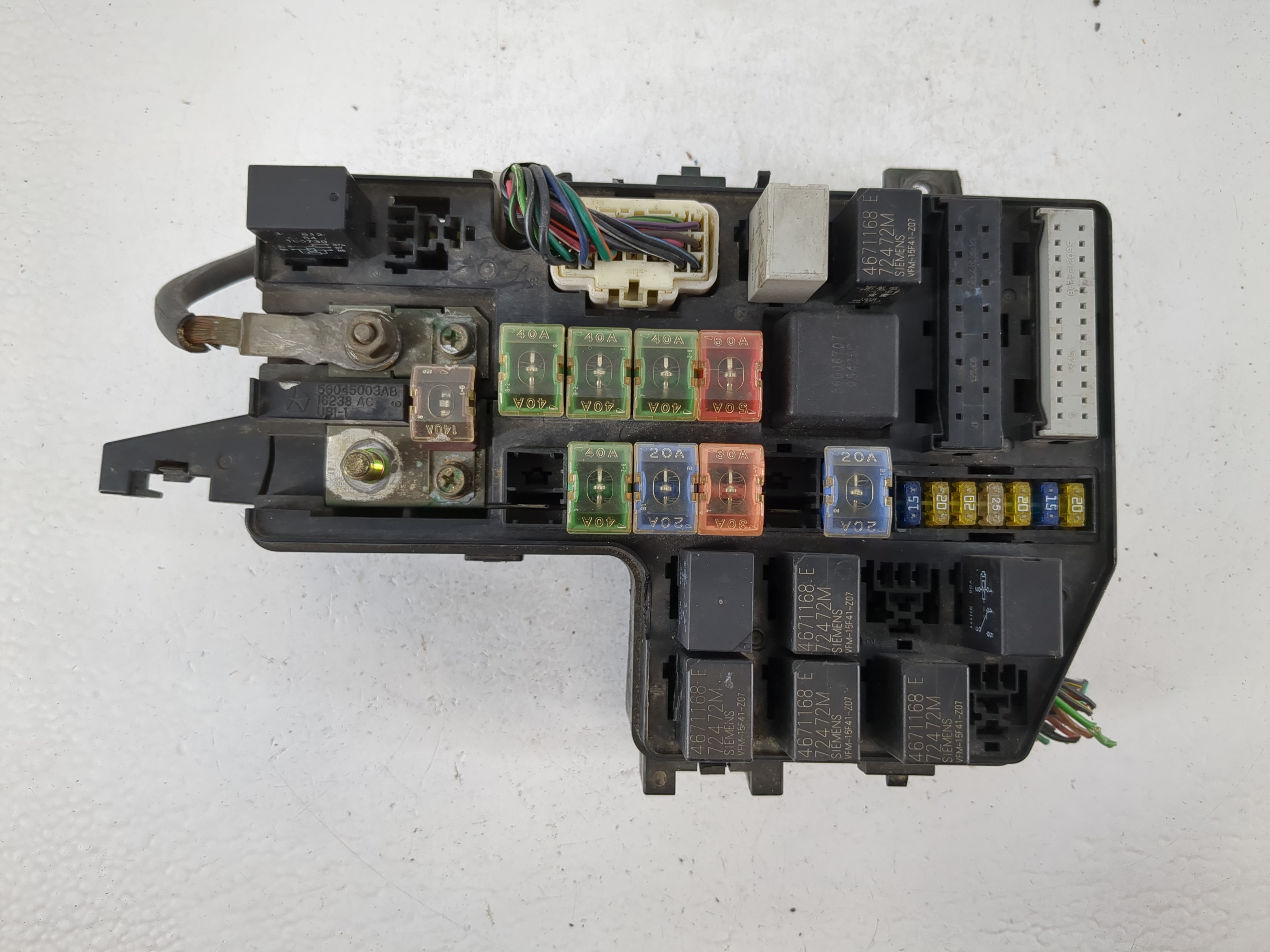2000-2001 Dodge Ram 1500 Fusebox Fuse Box Relay Module 56021237 1097274 - Oemusedautoparts1.com