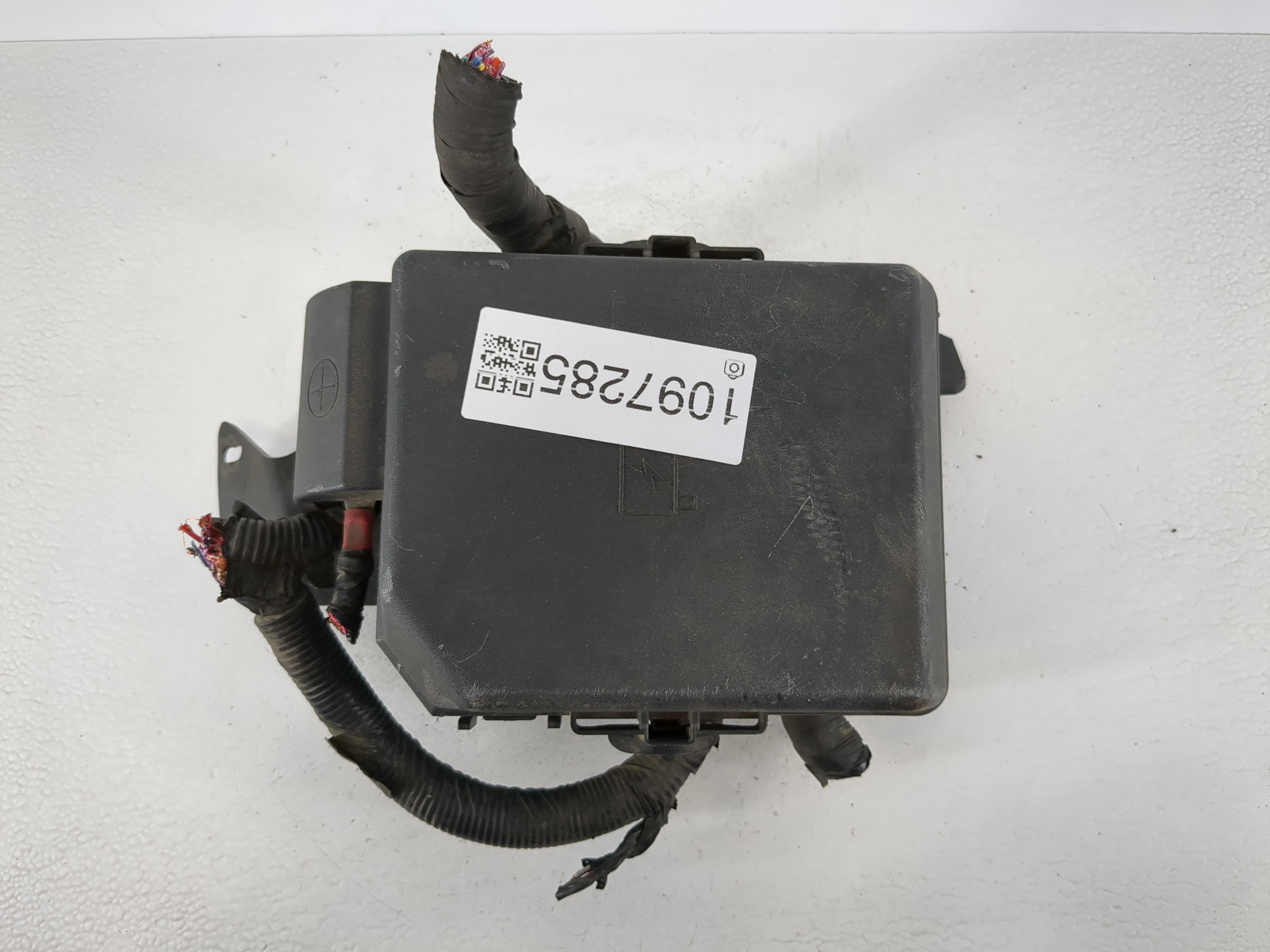 2012-2016 Chevrolet Impala Fusebox Fuse Box Relay Module 13786621-03 1097285 - Oemusedautoparts1.com