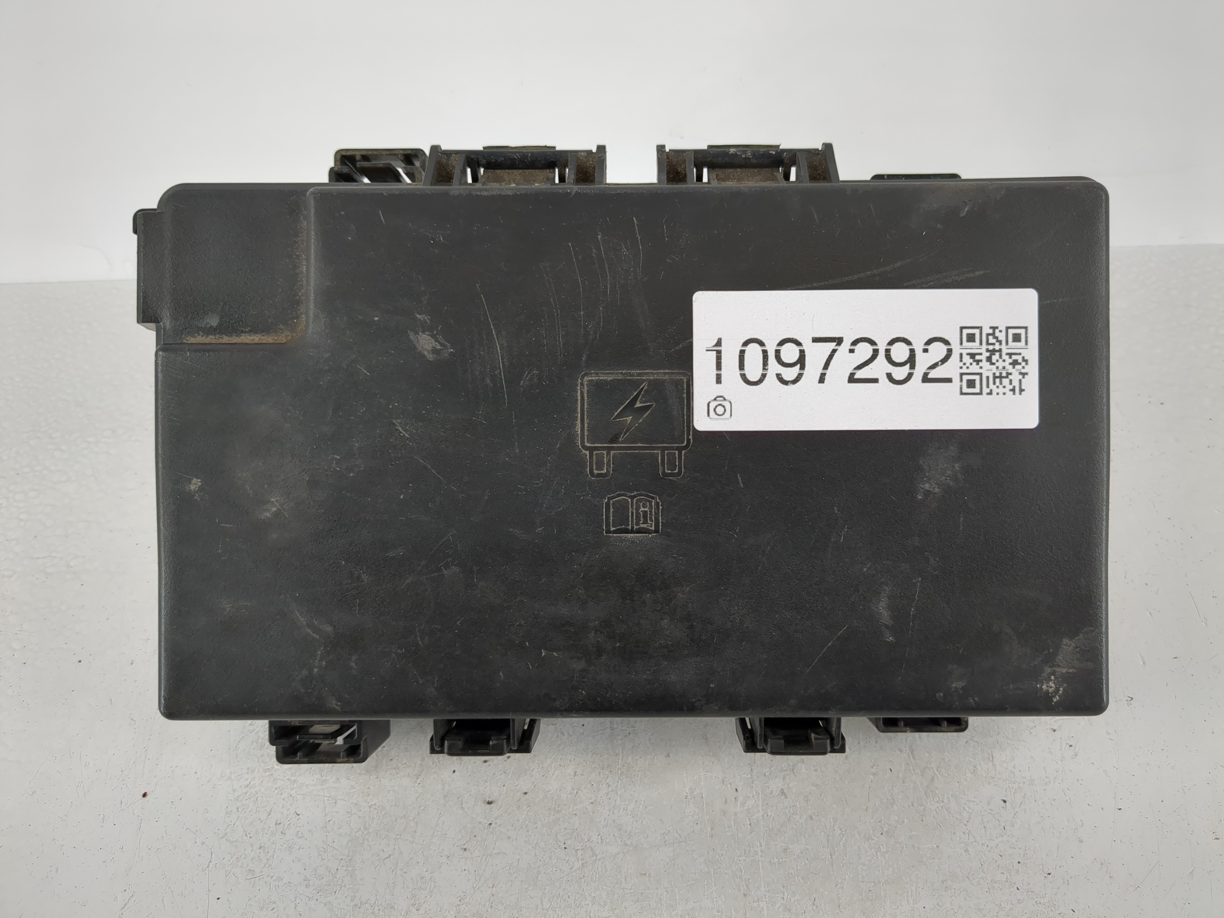 2015 Dodge Ram 1500 Fusebox Fuse Box Relay Module P68243263ac 1097292 - Oemusedautoparts1.com