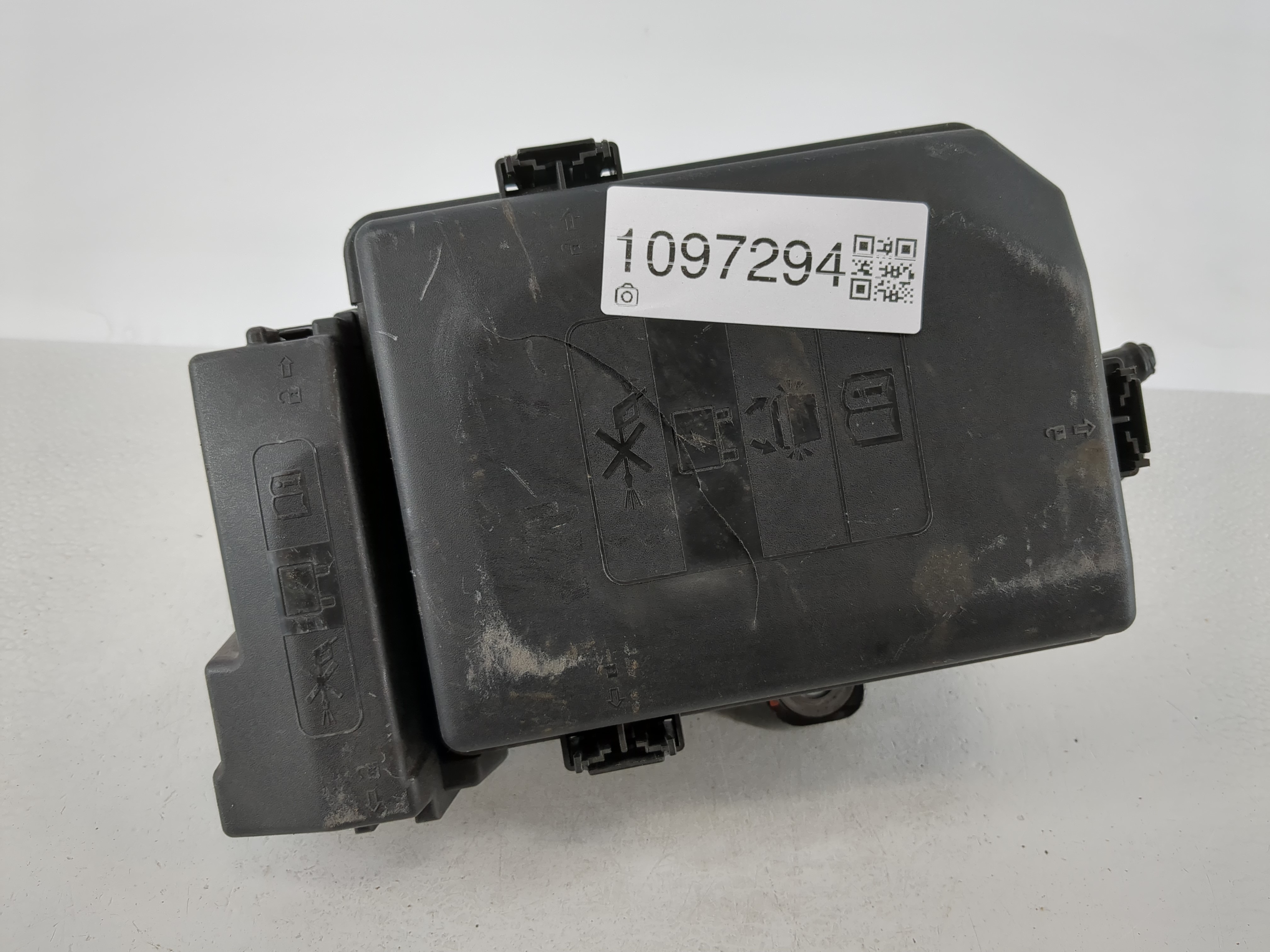2023 Chevrolet Equinox Fusebox Fuse Box Relay Module 87867005 1097294 - Oemusedautoparts1.com